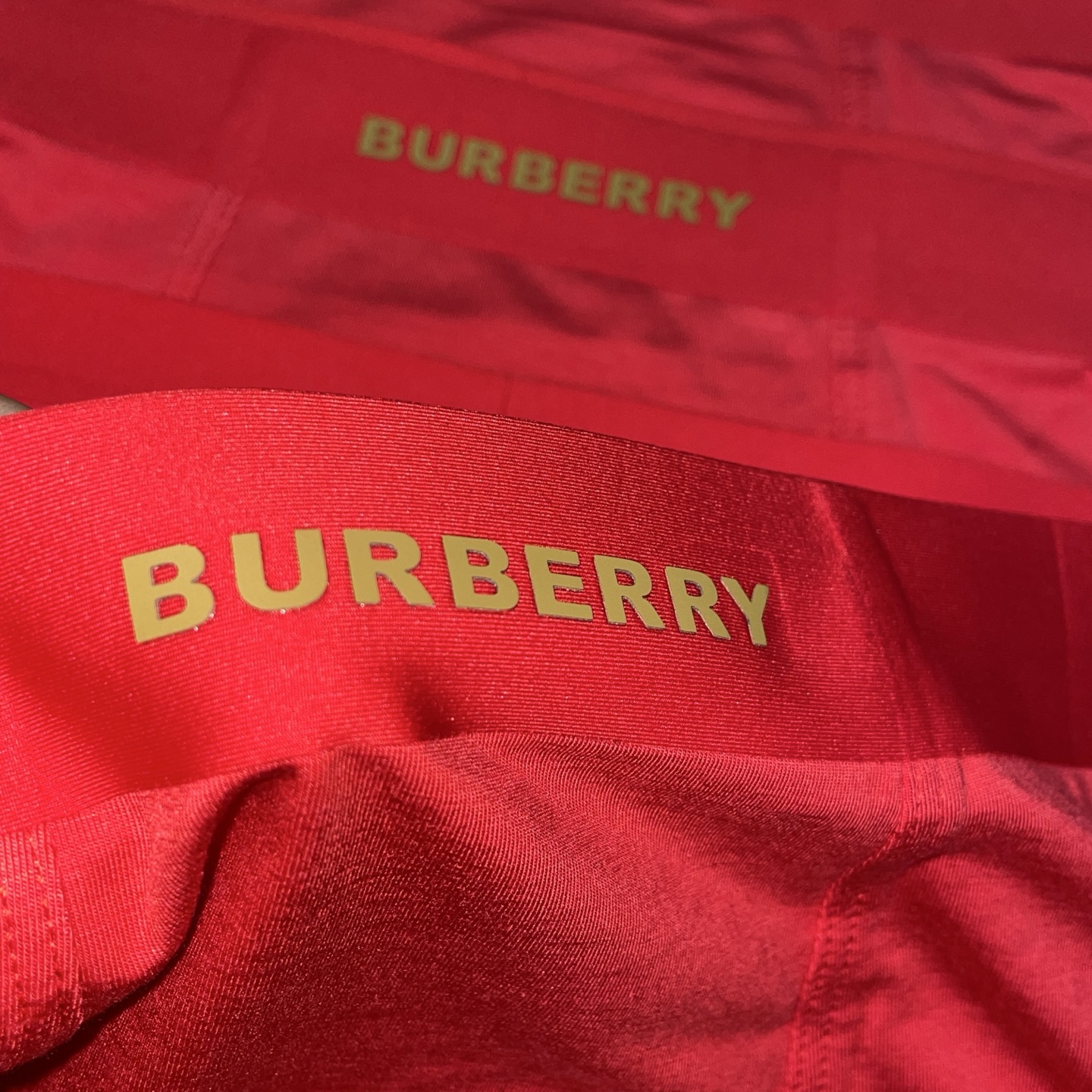 🔥🔥🔥红红火火自备送礼佳品！巴宝莉经典时尚男士内裤！外贸国外订单，立体硅胶lougo 原单品质，无缝切割