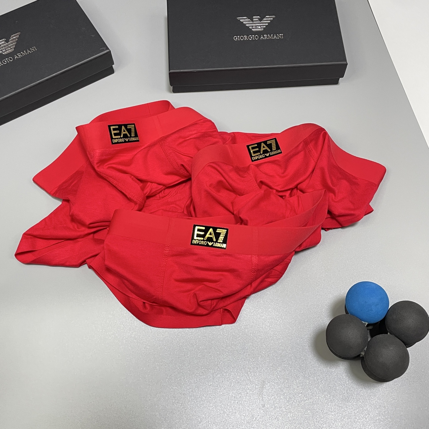 🔥🔥🔥红红火火自备送礼佳品！阿玛尼经典时尚男士内裤！外贸国外订单，立体硅胶lougo 原单品质，无缝切割