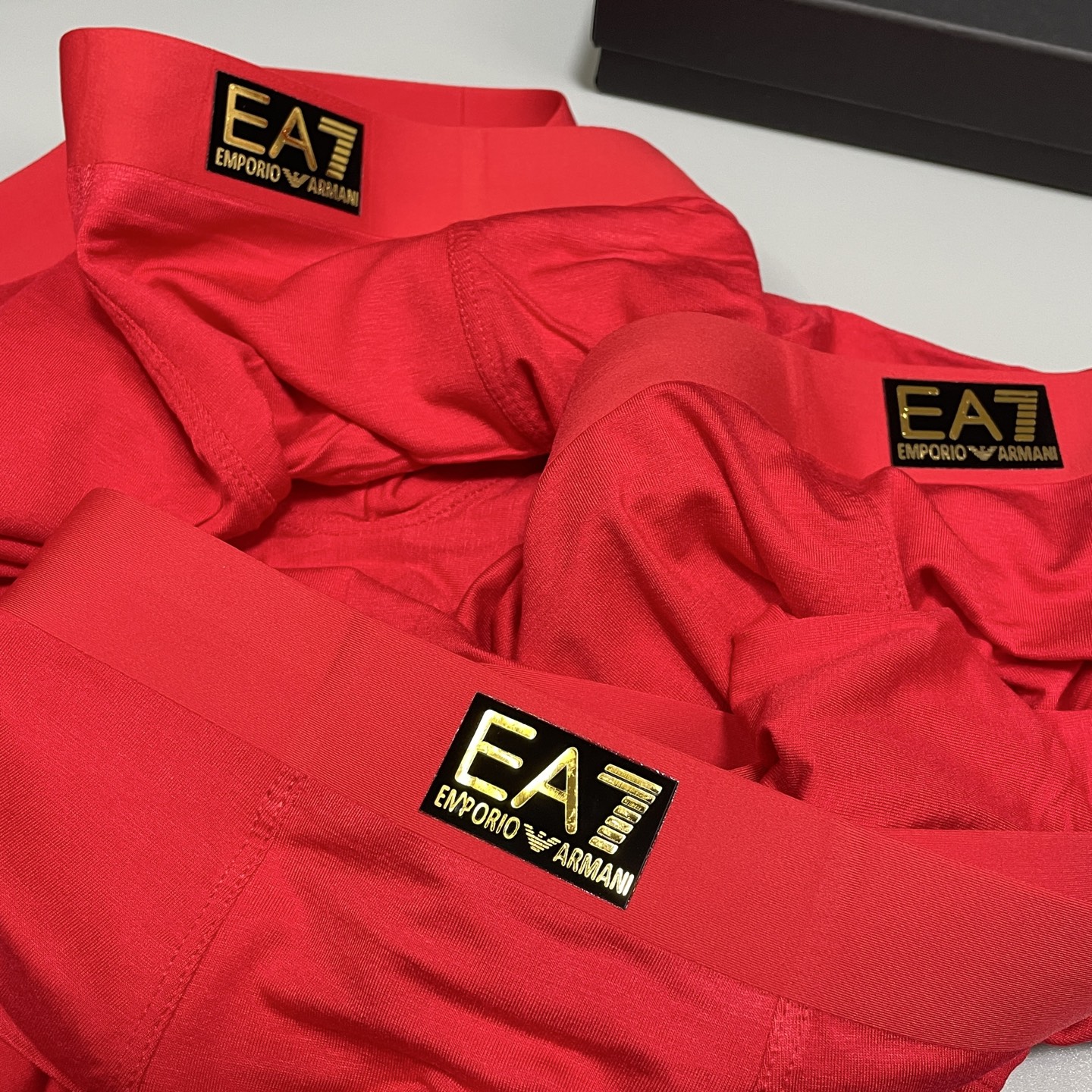 🔥🔥🔥红红火火自备送礼佳品！阿玛尼经典时尚男士内裤！外贸国外订单，立体硅胶lougo 原单品质，无缝切割