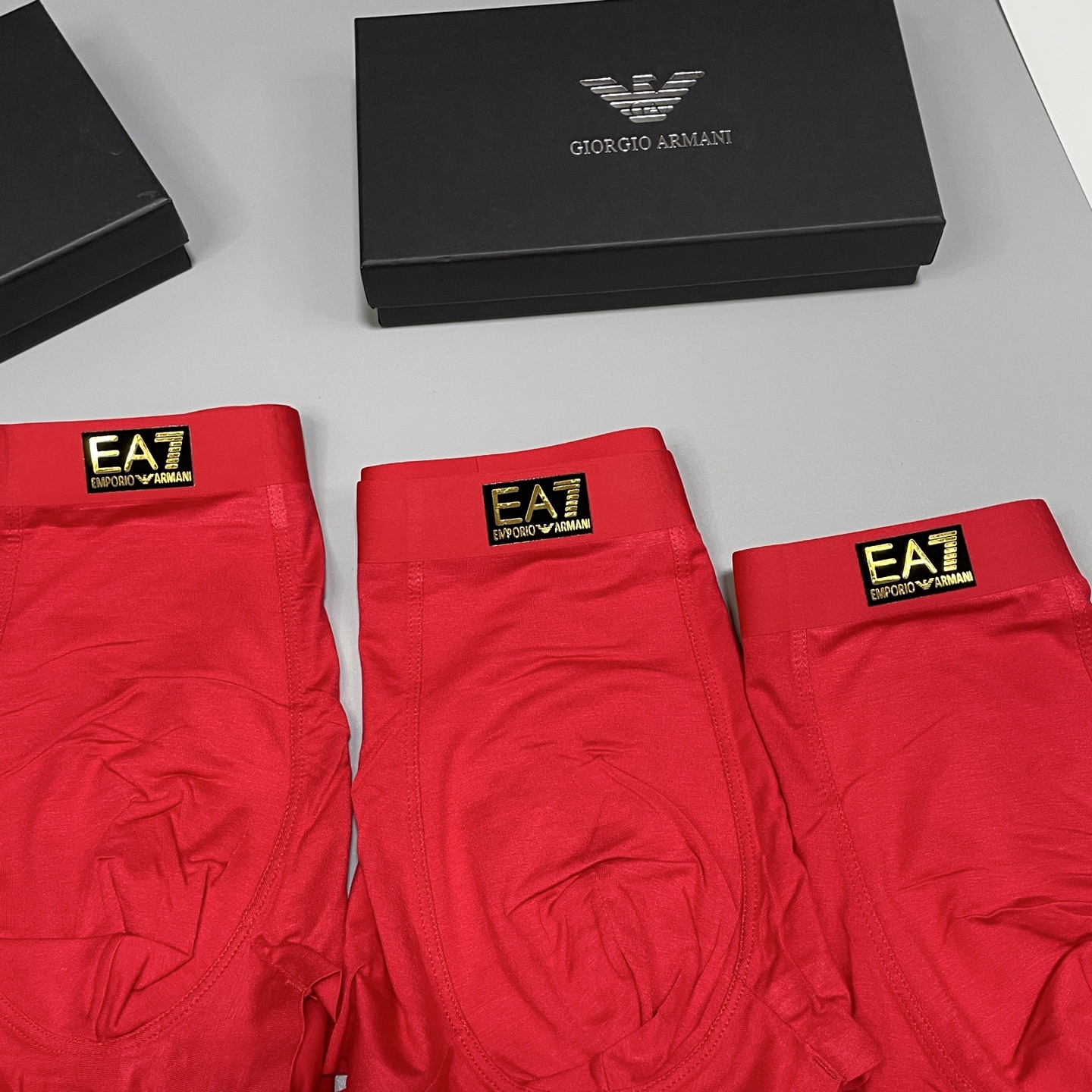 🔥🔥🔥红红火火自备送礼佳品！阿玛尼经典时尚男士内裤！外贸国外订单，立体硅胶lougo 原单品质，无缝切割