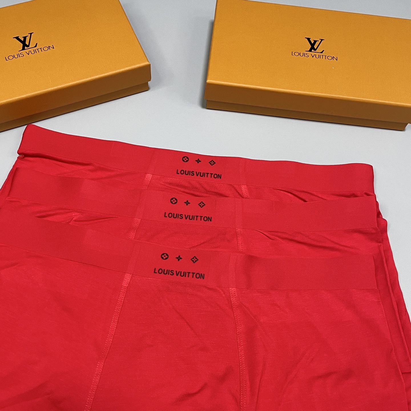 🔥🔥🔥红红火火自备送礼佳品！LV路易威登经典时尚男士内裤！外贸国外订单，立体硅胶lougo 原单品质，无