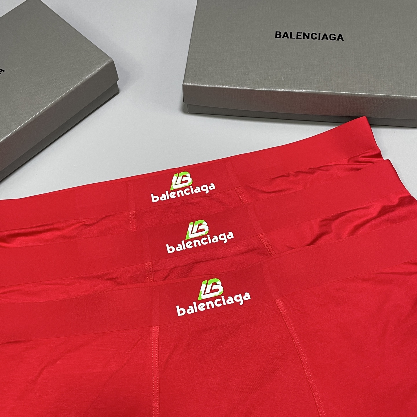 🔥🔥🔥红红火火自备送礼佳品！巴黎世家经典时尚男士内裤！外贸国外订单，立体硅胶lougo 原单品质，无缝切