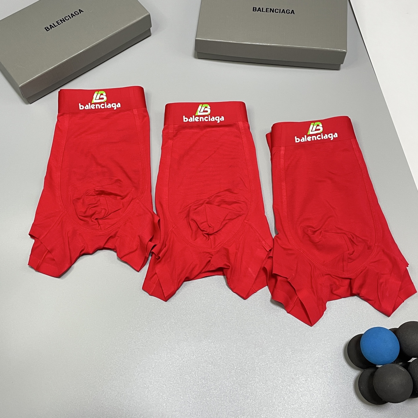 🔥🔥🔥红红火火自备送礼佳品！巴黎世家经典时尚男士内裤！外贸国外订单，立体硅胶lougo 原单品质，无缝切