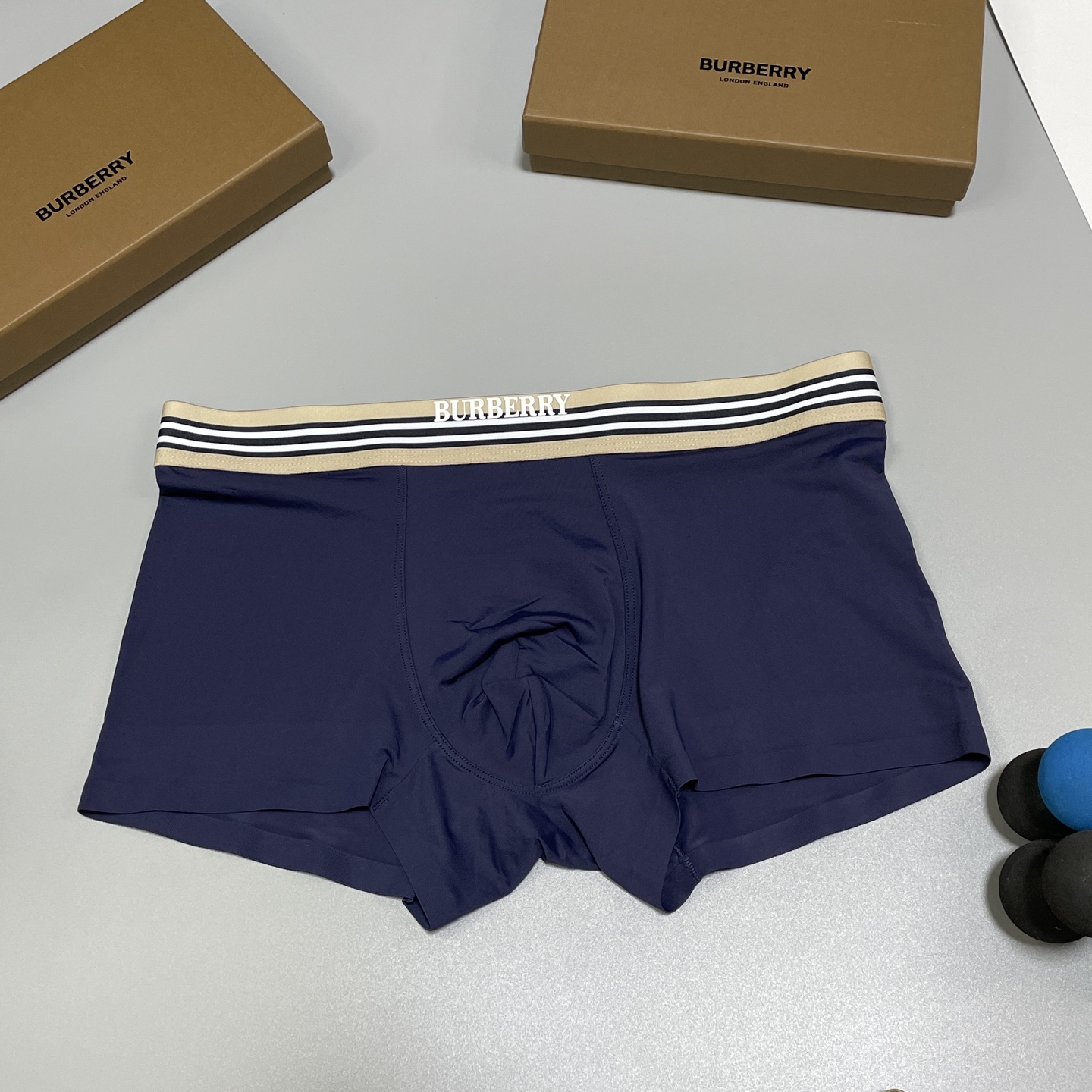 🔥🔥🔥巴宝莉B家原单品质！ 新品时尚男士冰丝面料内裤！外贸国外订单，高品质，无痕切割工艺 科学配比 冰冰