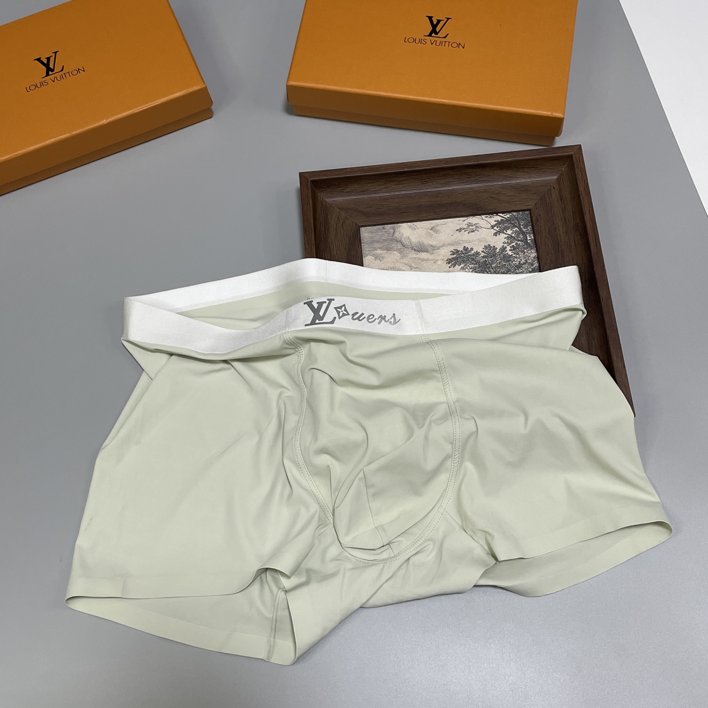 🔥🔥🌾2026✨✨💫☂️☔️LV路易威登原单品质！ 新品时尚男士冰丝内裤！采用立体硅胶lougo印花，外