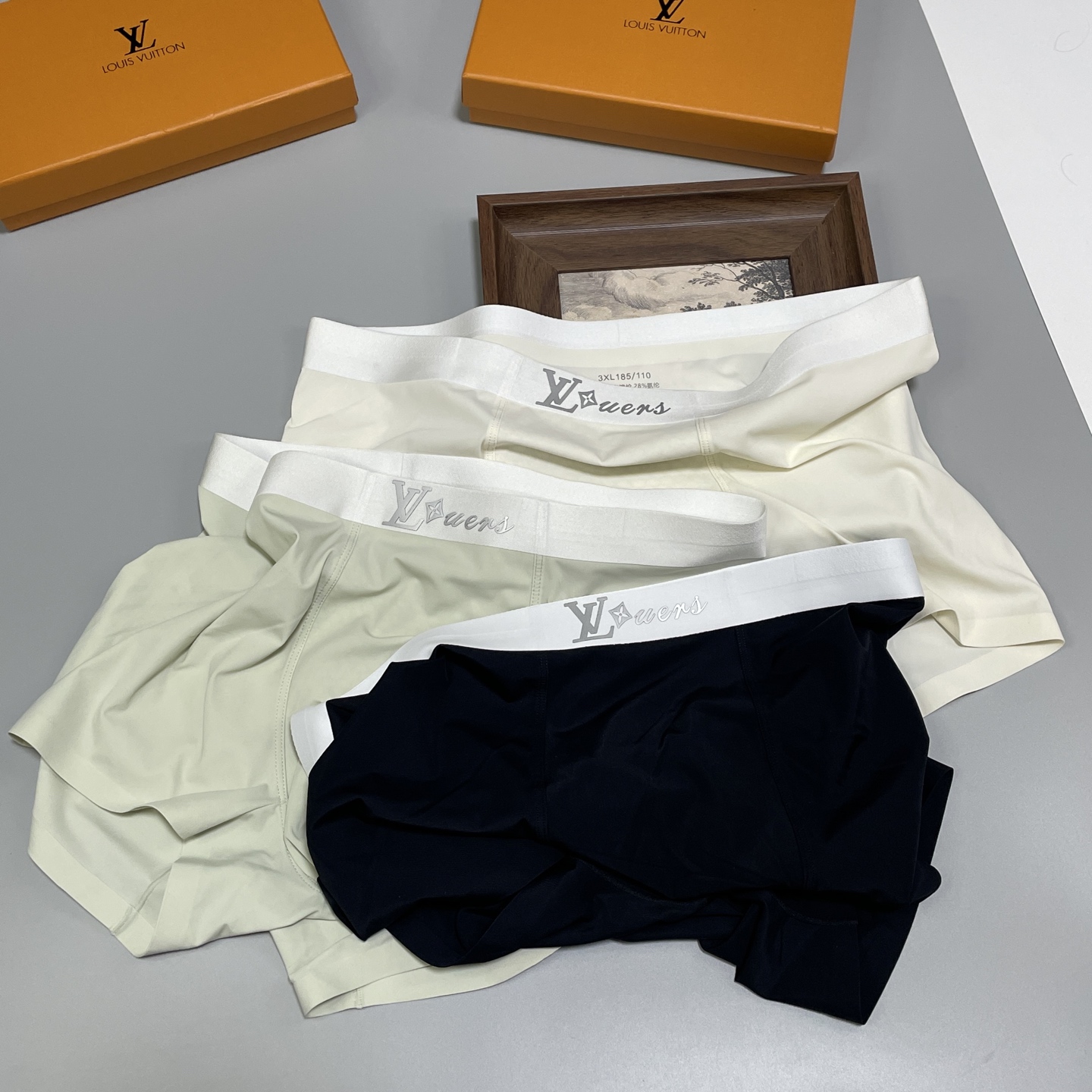 🔥🔥🌾2026✨✨💫☂️☔️LV路易威登原单品质！ 新品时尚男士冰丝内裤！采用立体硅胶lougo印花，外