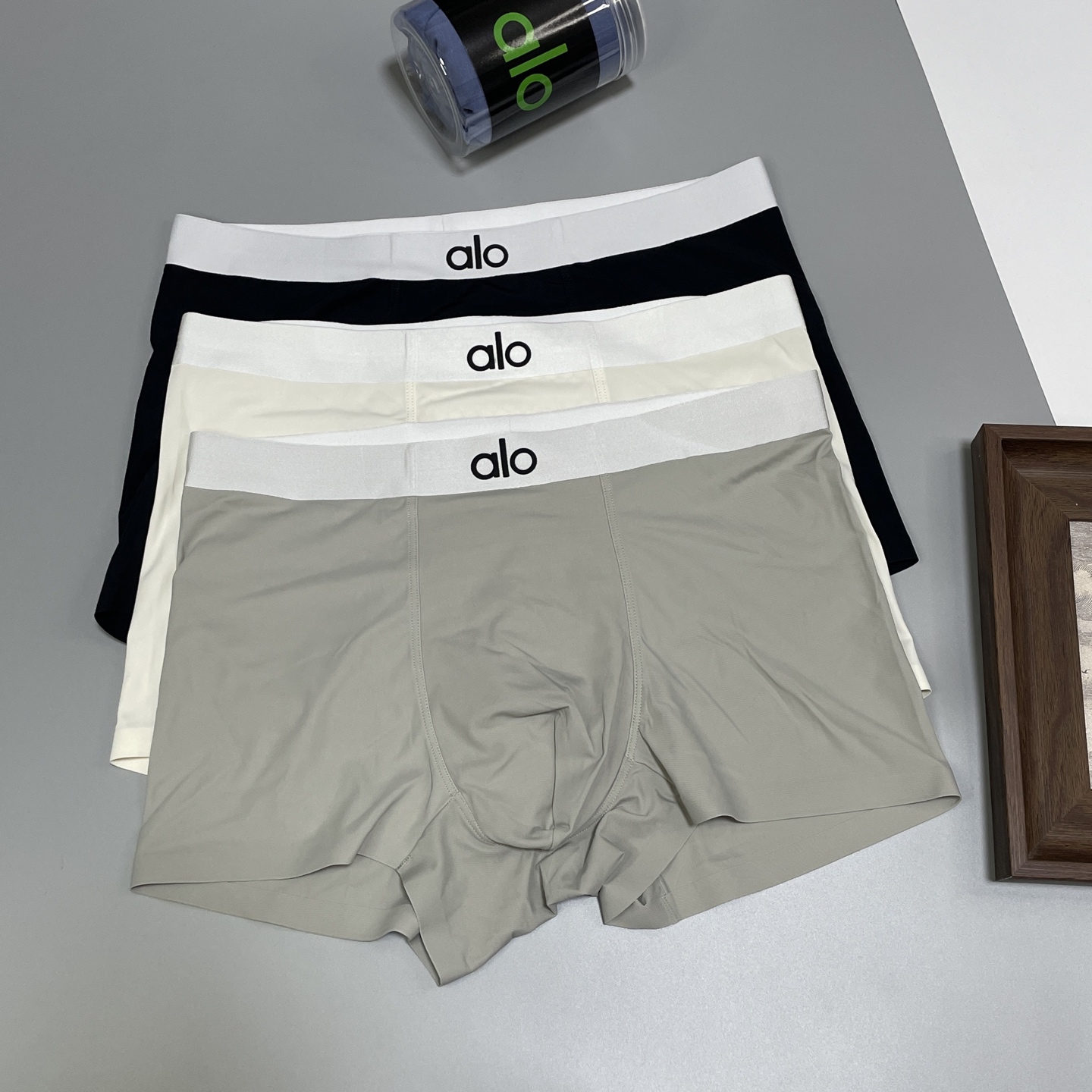🔥🔥🌾2026✨✨💫☂️☔️ola原单品质！ 新品时尚男士冰丝内裤！采用立体硅胶lougo印花，外贸订单