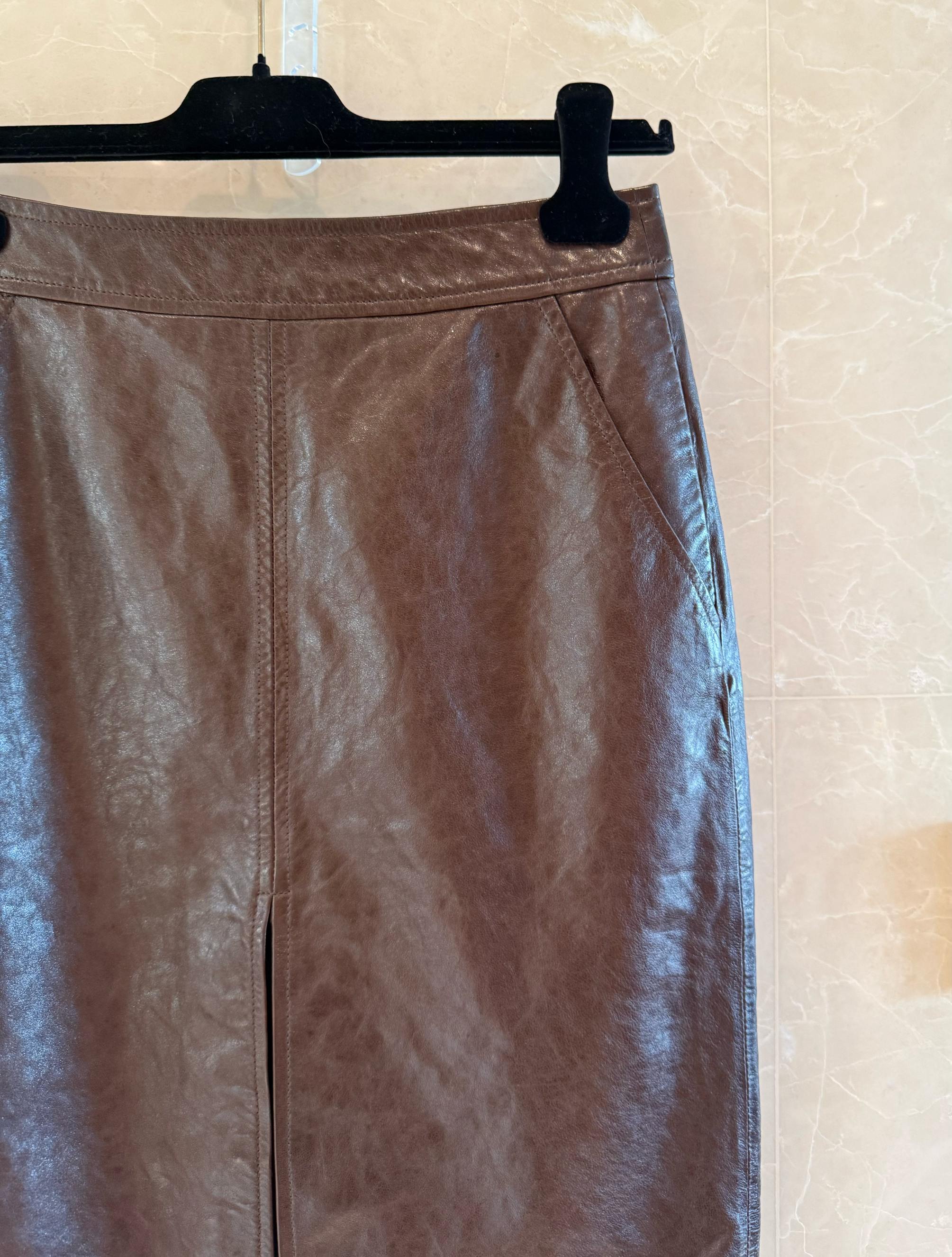 Elegant Lambskin Mini Skirt with Front Slit - Chic & Comfortable 5 a1758960334887 7527