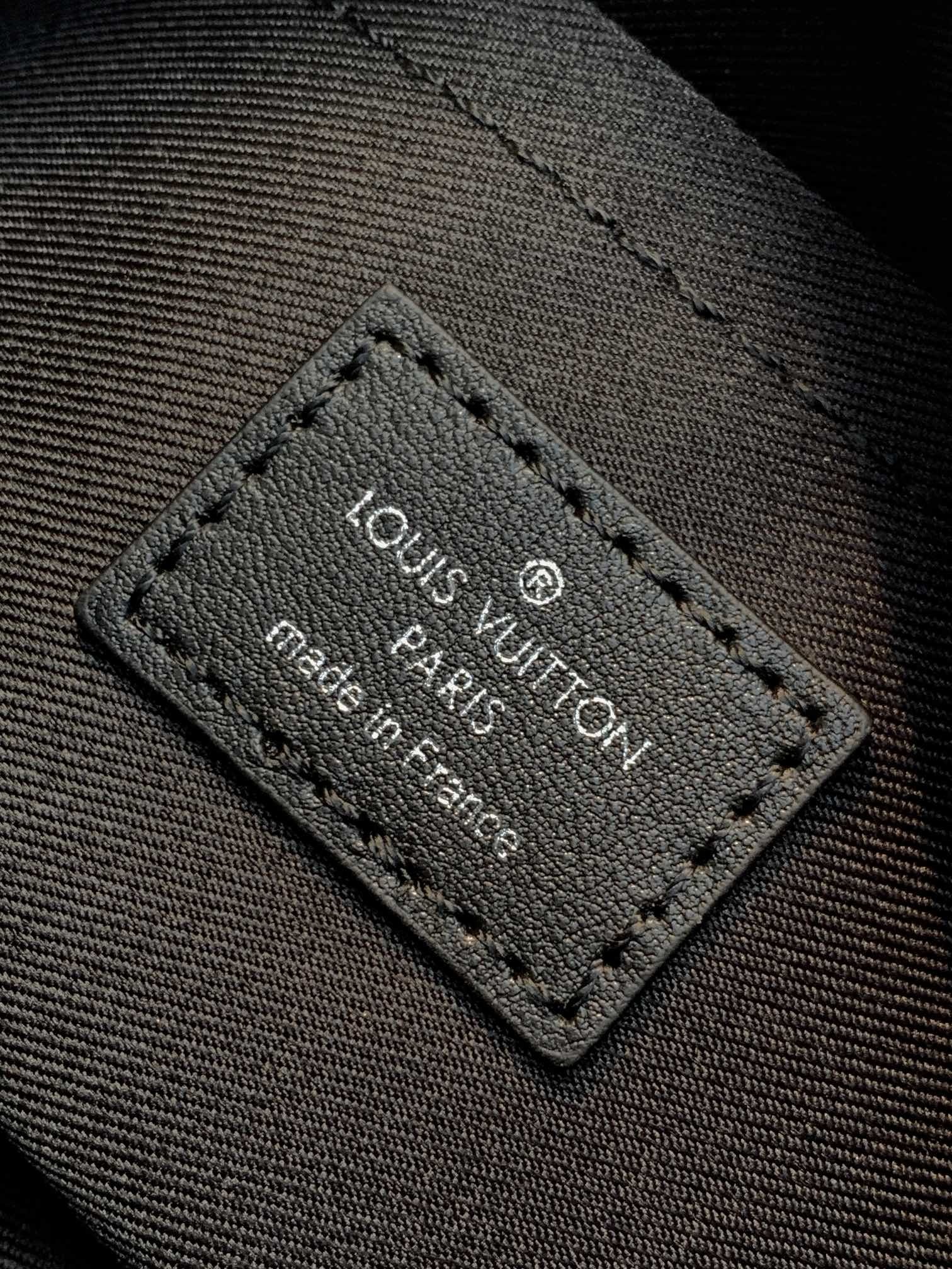 顶级原单 变码芯片 M44735 黑花 顶级原单Virgil Abloh 为 2019 春夏秀场呈现