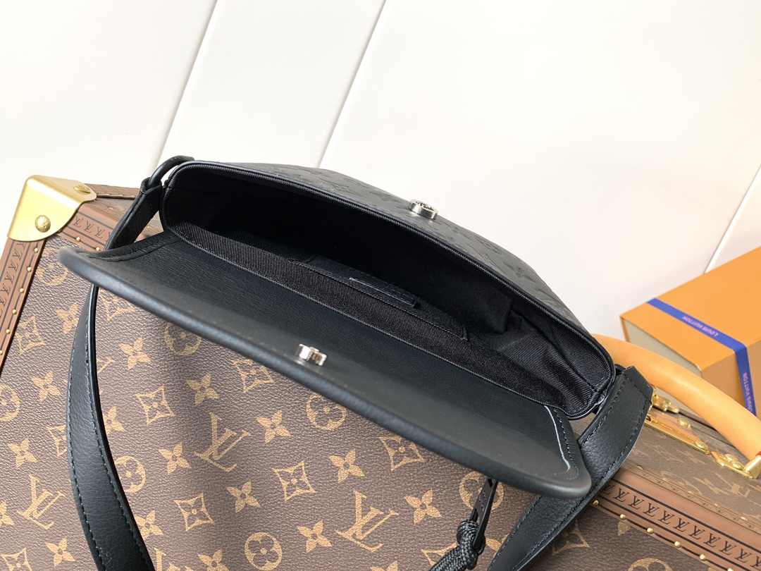 Louis Vuitton Pulse Mini Black Monogram Shadow Leather Crossbody Bag 9 i1731738327 2175 3