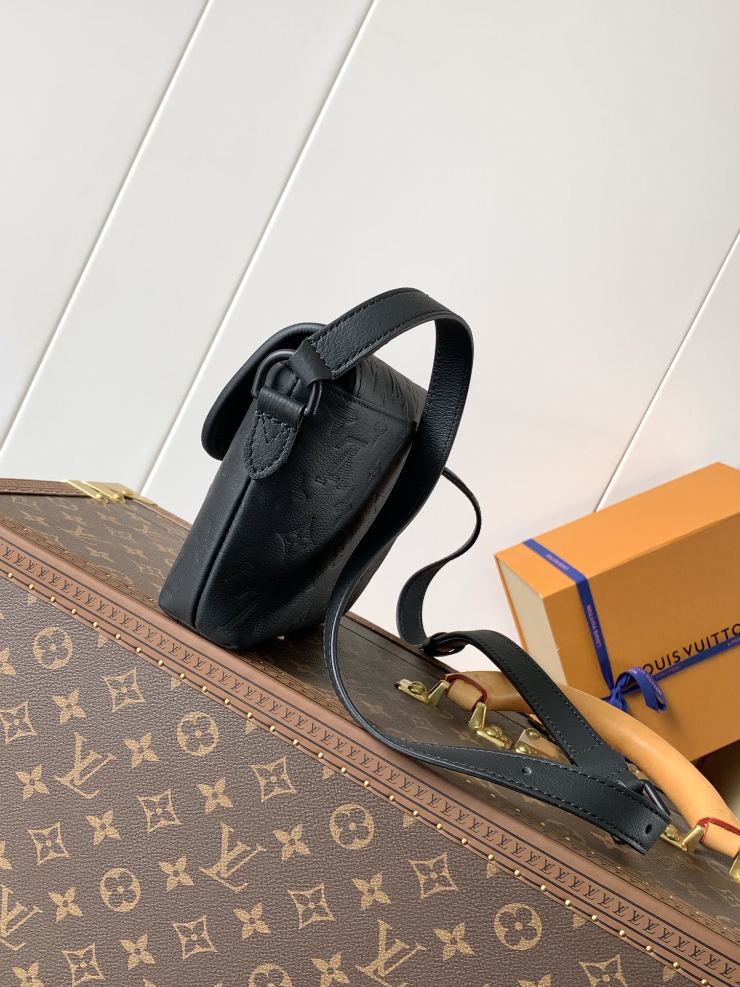 Louis Vuitton Pulse Mini Black Monogram Shadow Leather Crossbody Bag 3 i1731738328 6587 6