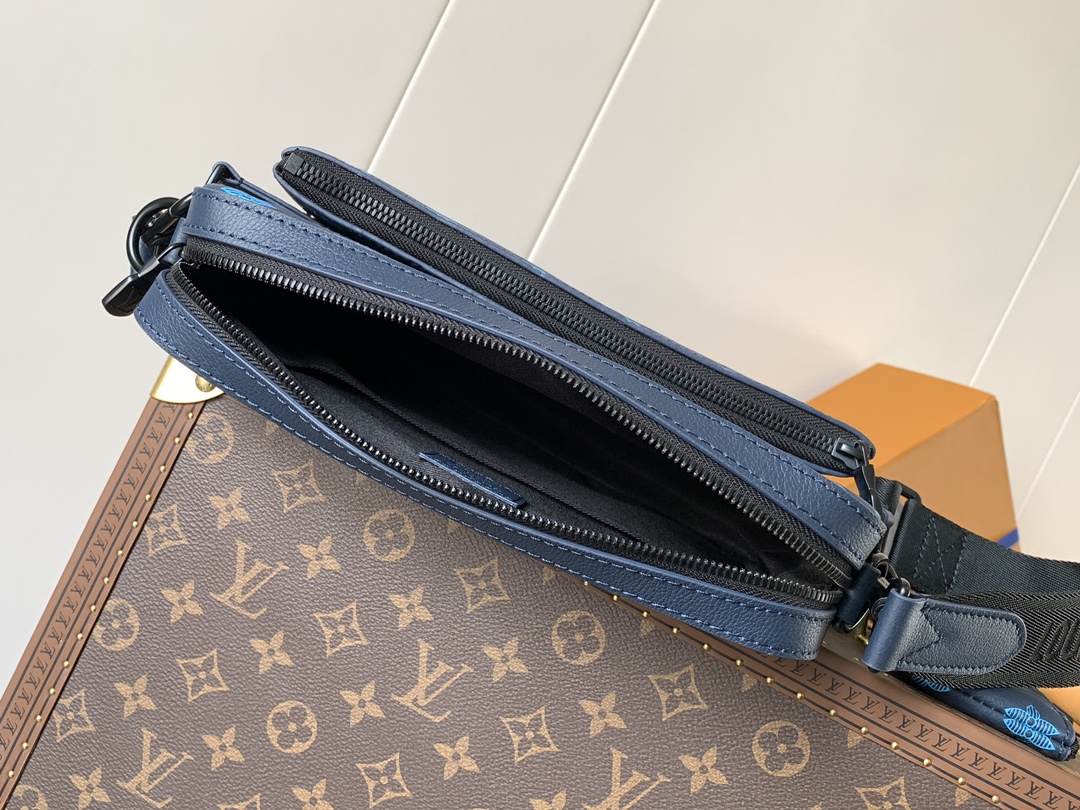 Louis Vuitton 变码芯片 独家 M46604蓝色 本款 Trio 邮差包取材 Monogram 压纹牛皮革