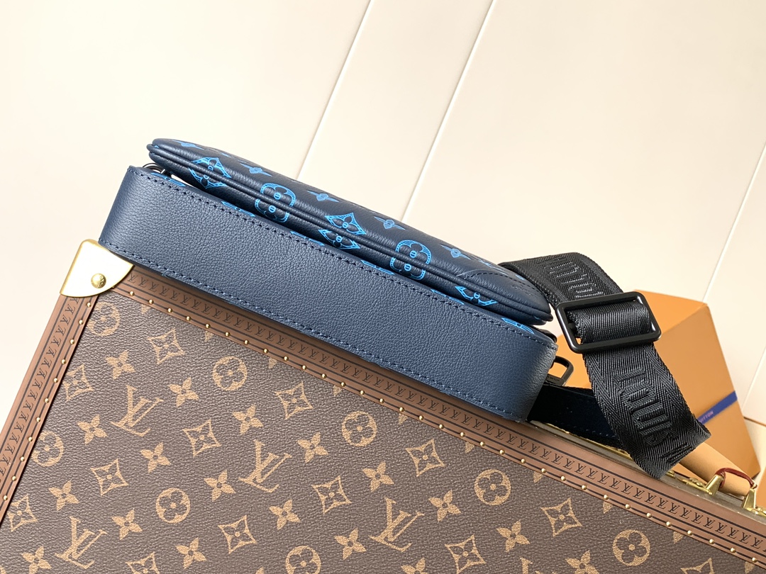 Louis Vuitton 变码芯片 独家 M46604蓝色 本款 Trio 邮差包取材 Monogram 压纹牛皮革