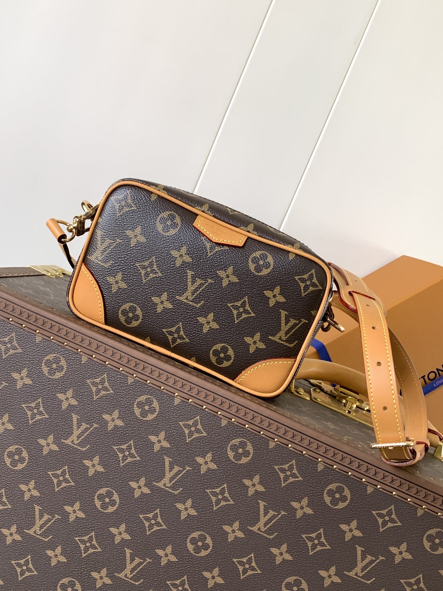 Louis Vuitton M14253黑花 M14058老花
