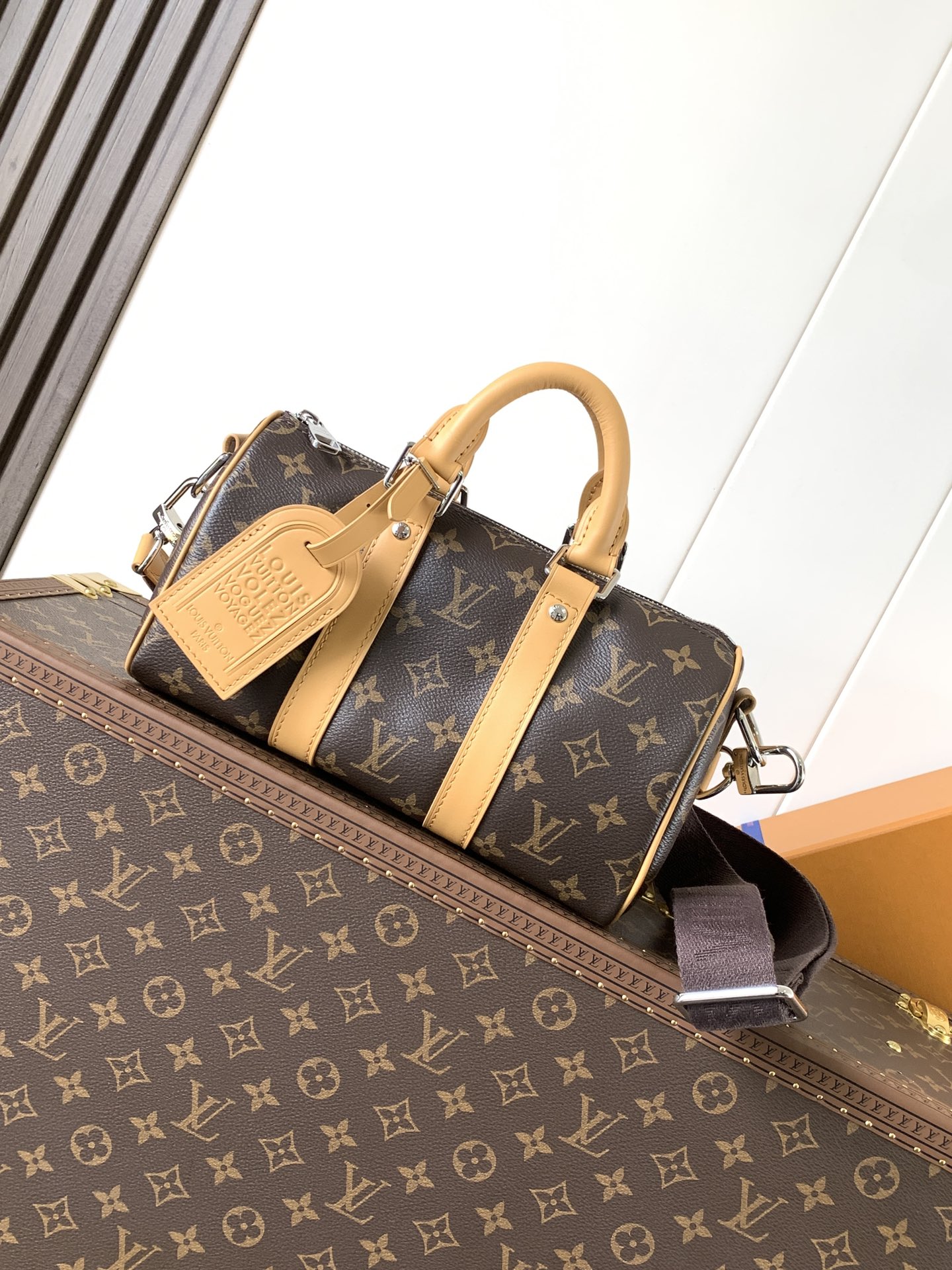 Louis Vuitton M12609 M12733老花黄色 动态变码163c 本款 Keepall Bandoulière 25 手袋浓缩 Keepall 旅行袋设计