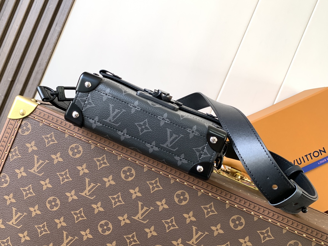 Louis Vuitton M11743黑花 变码芯片163c