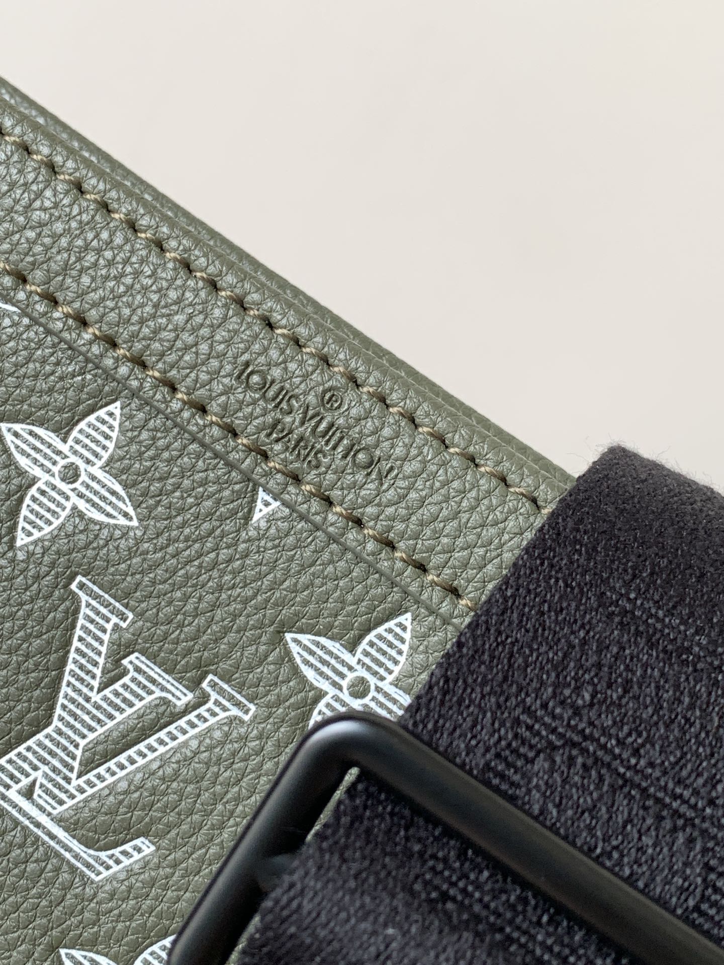Louis Vuitton M13197墨绿色 变码芯片163C
