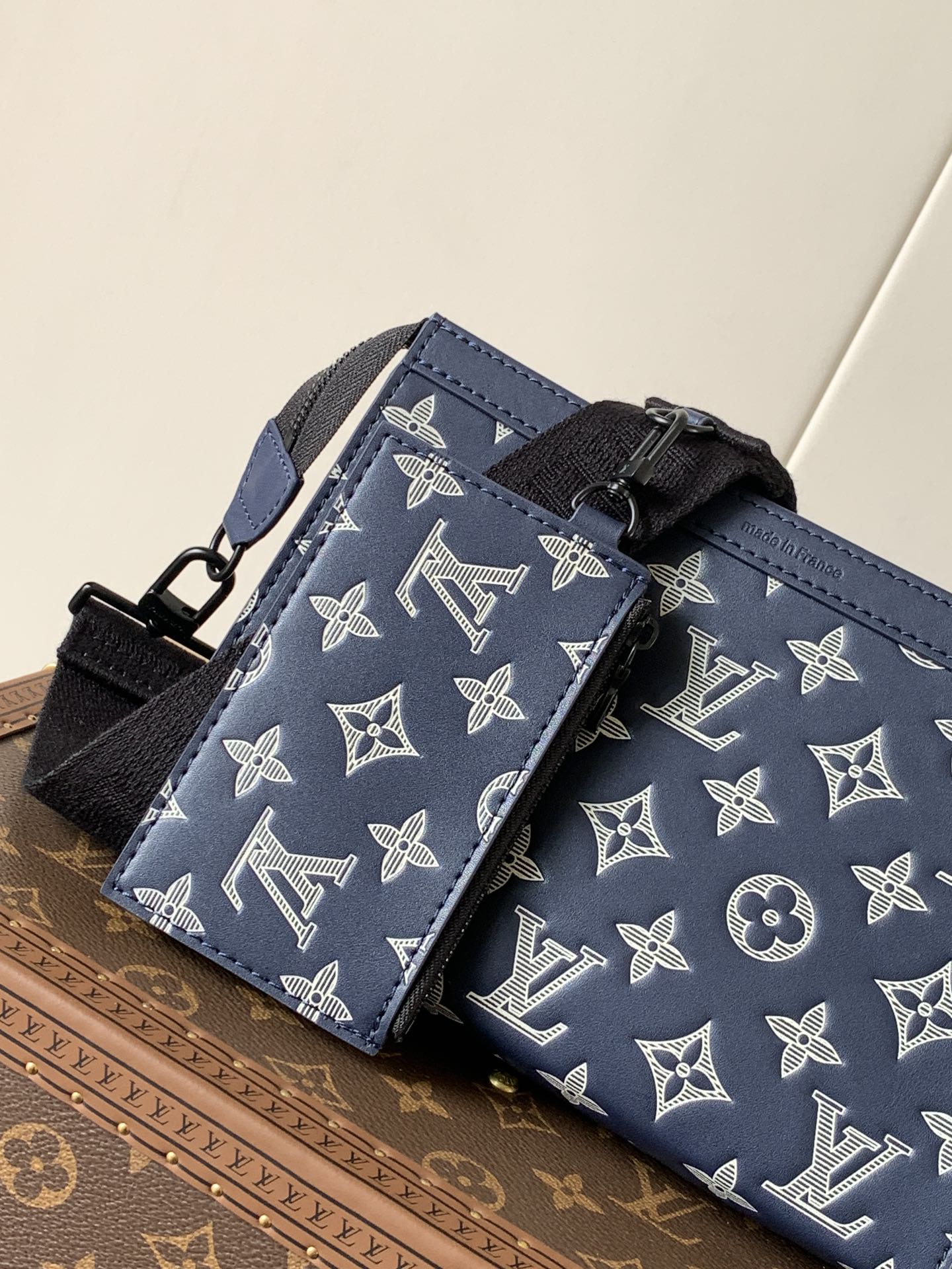 Louis Vuitton M83384压印蓝 变码芯片163C