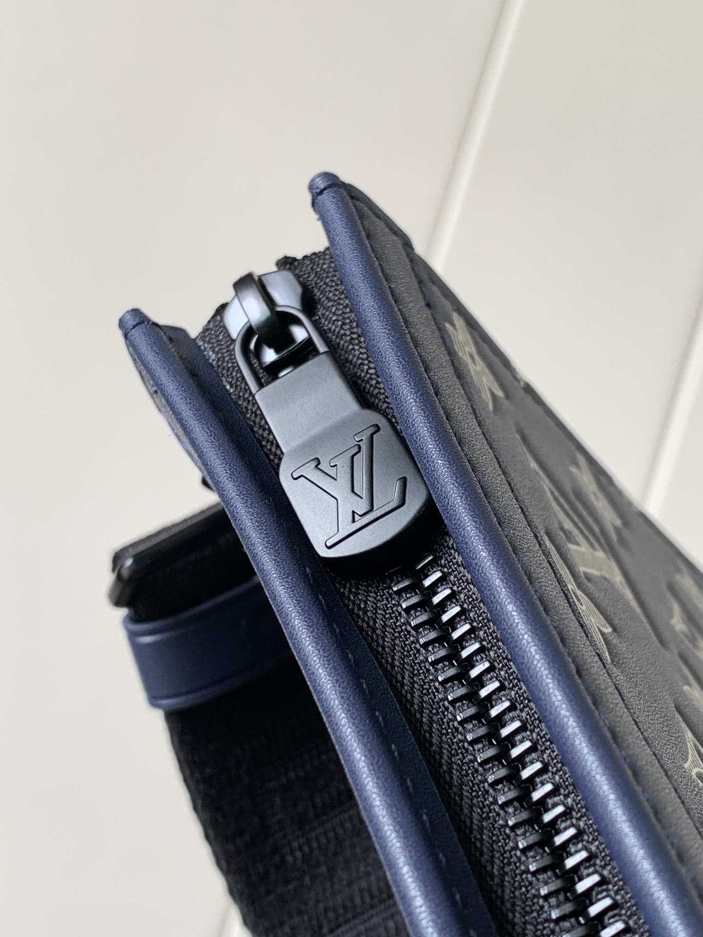 Louis Vuitton M83384压印蓝 变码芯片163C