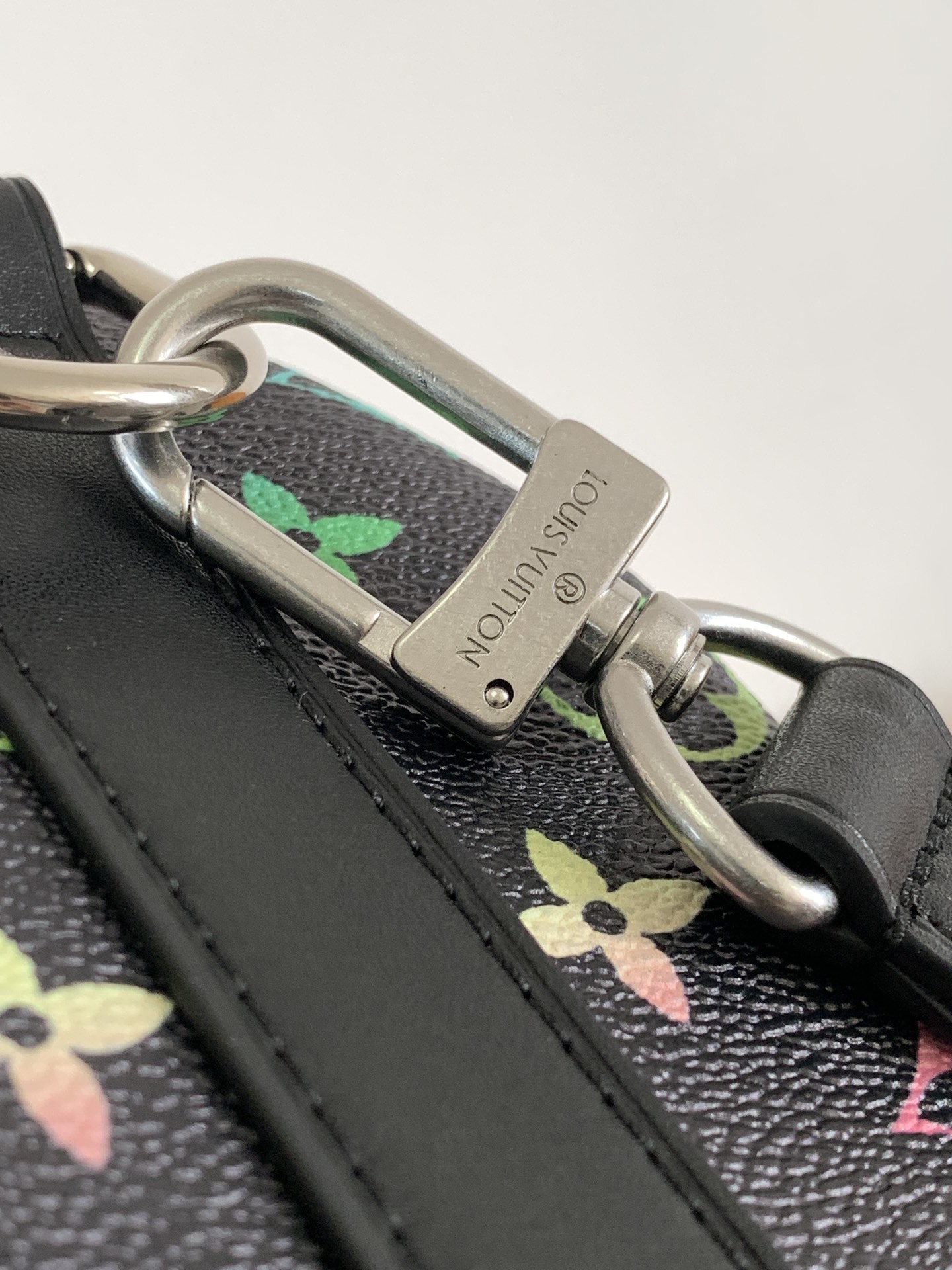 Louis Vuitton M13935 变码芯片163C