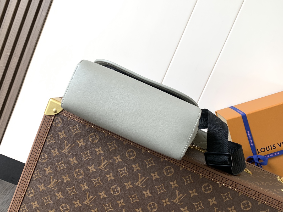 Louis Vuitton M14912灰丝印 变码芯片163C