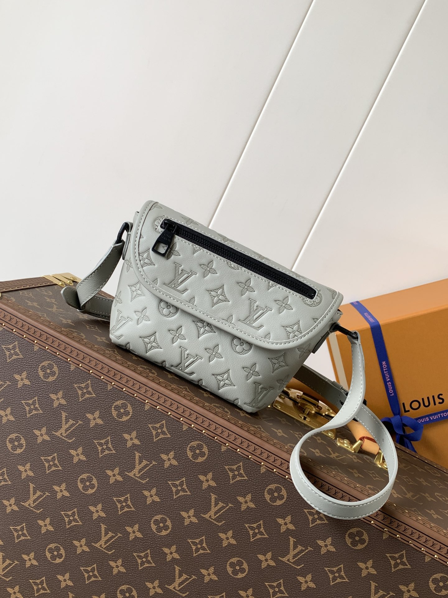 Louis Vuitton M14794灰压印 变码芯片163C