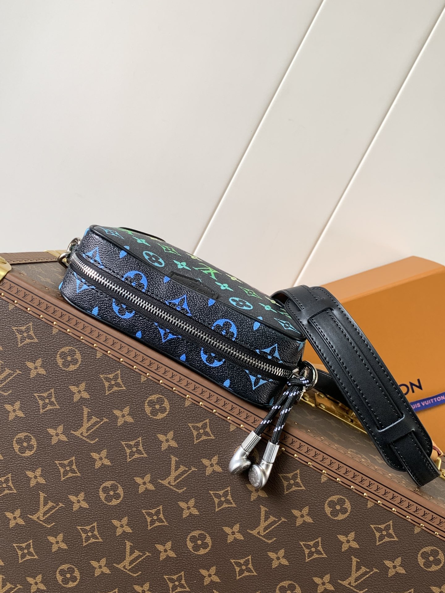 Louis Vuitton Trocadero Mini Monogram Black Multicolor Crossbody Bag 8 i1750318622 476 2
