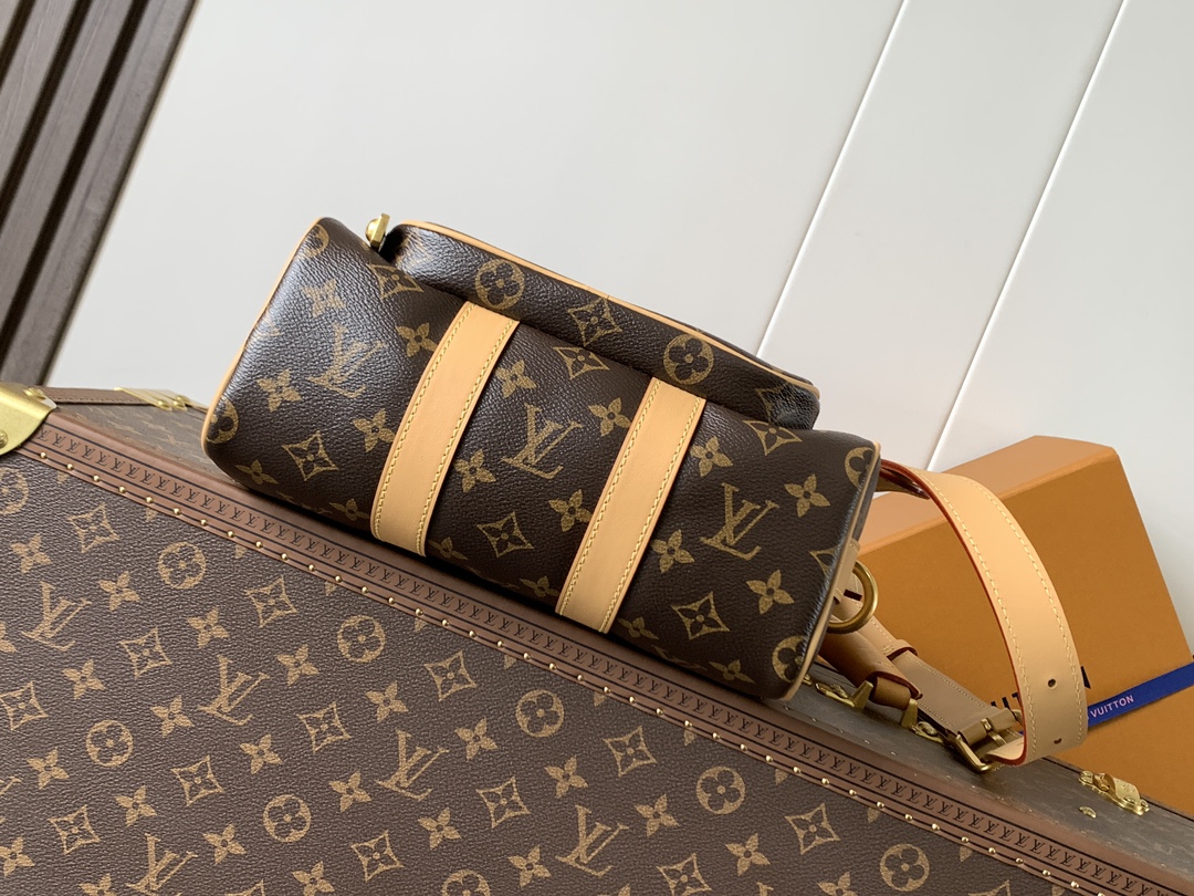 M14981 顶级原单 变码芯片163C 本款 Keepall 25 Cargo 手袋出自 Monogr