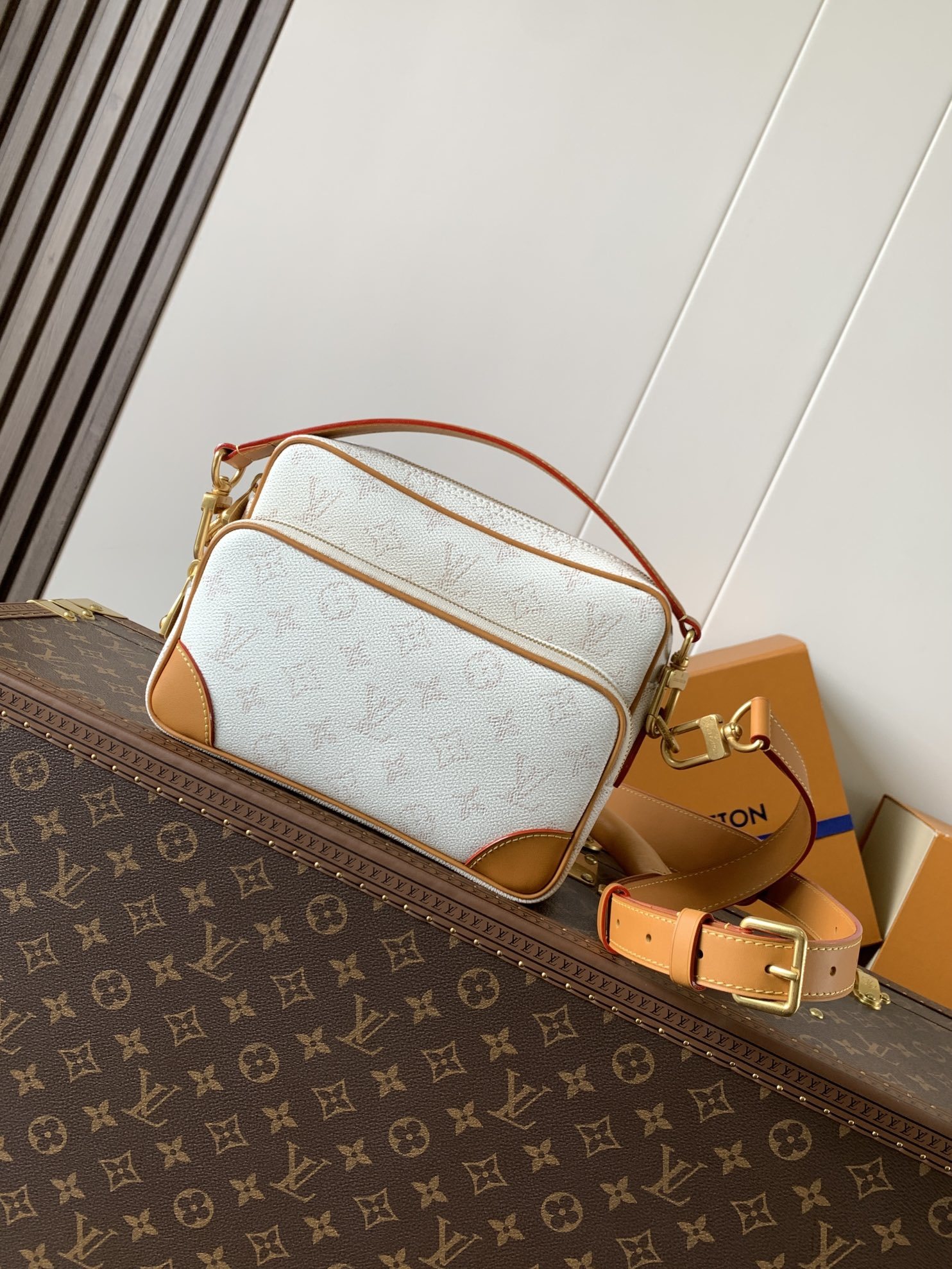 M14682 顶级原单 变码芯片163C Pharrell Williams 采用 Monogram H