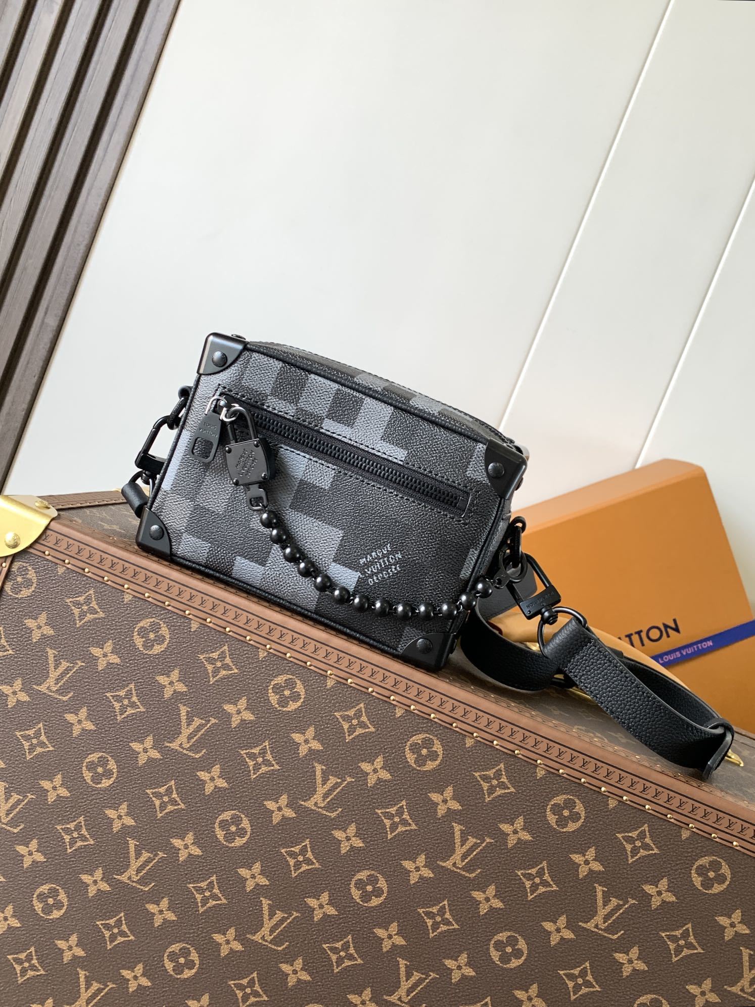 M14922 顶级原单 变码芯片163C 本款Mini Soft Trunk手袋为Damoflage B