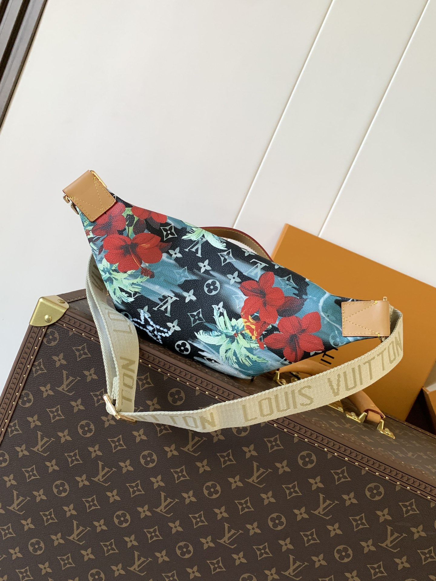 Louis Vuitton Monogram Craggy Rush Bum Bag, Designer Sling Bag, Tropical Flair 3 i1755327909 205 8