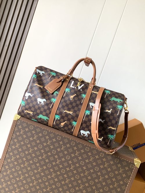Louis Vuitton M41416 Animal Walk Show Duffle Bag - Travel in Style 1 Louis Vuitton M41416 Animal Walk Show Duffle Bag - Travel in Style