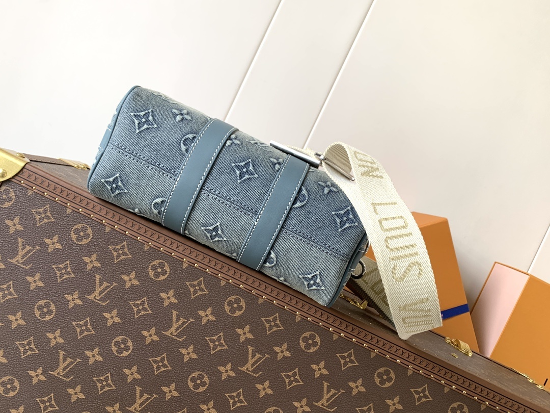 M22762 顶级原单 变码芯片163C 本款 Keepall Bandoulière 25 手袋展现