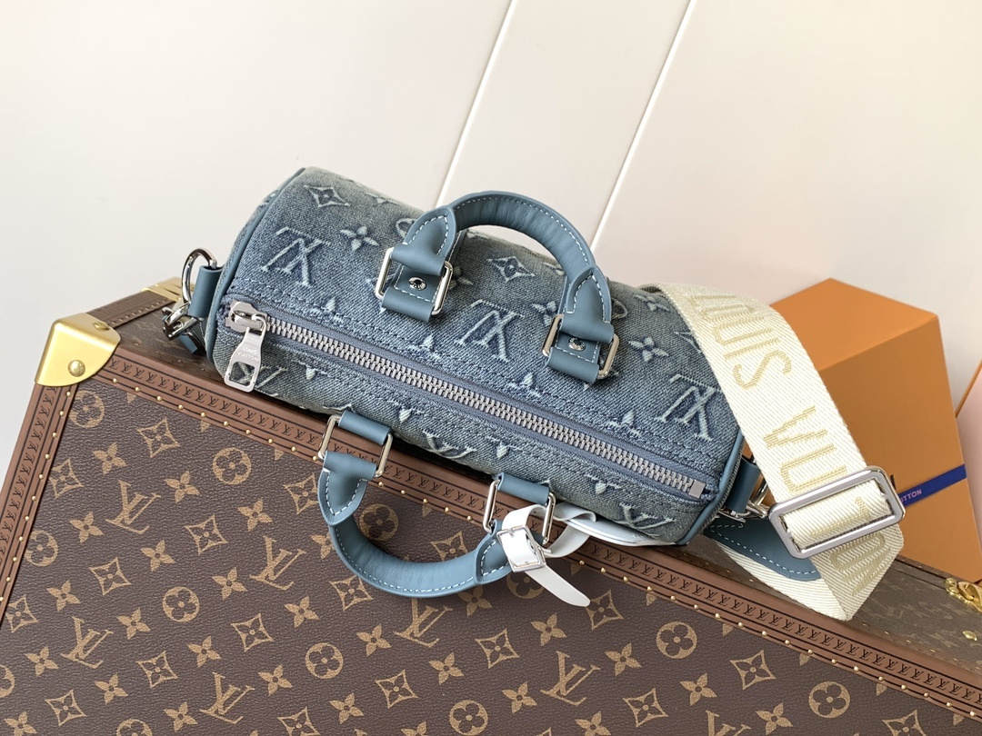 M22762 顶级原单 变码芯片163C 本款 Keepall Bandoulière 25 手袋展现