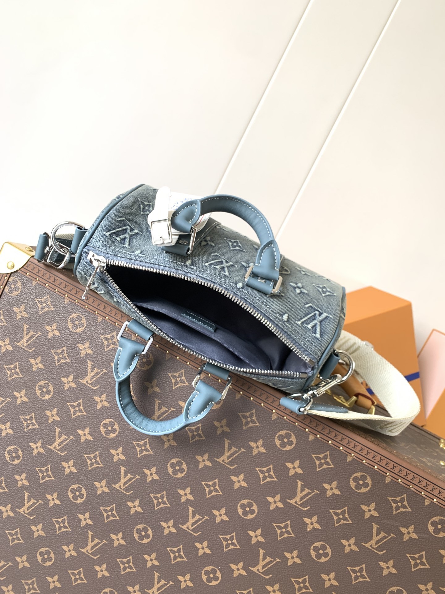 M22762 顶级原单 变码芯片163C 本款 Keepall Bandoulière 25 手袋展现