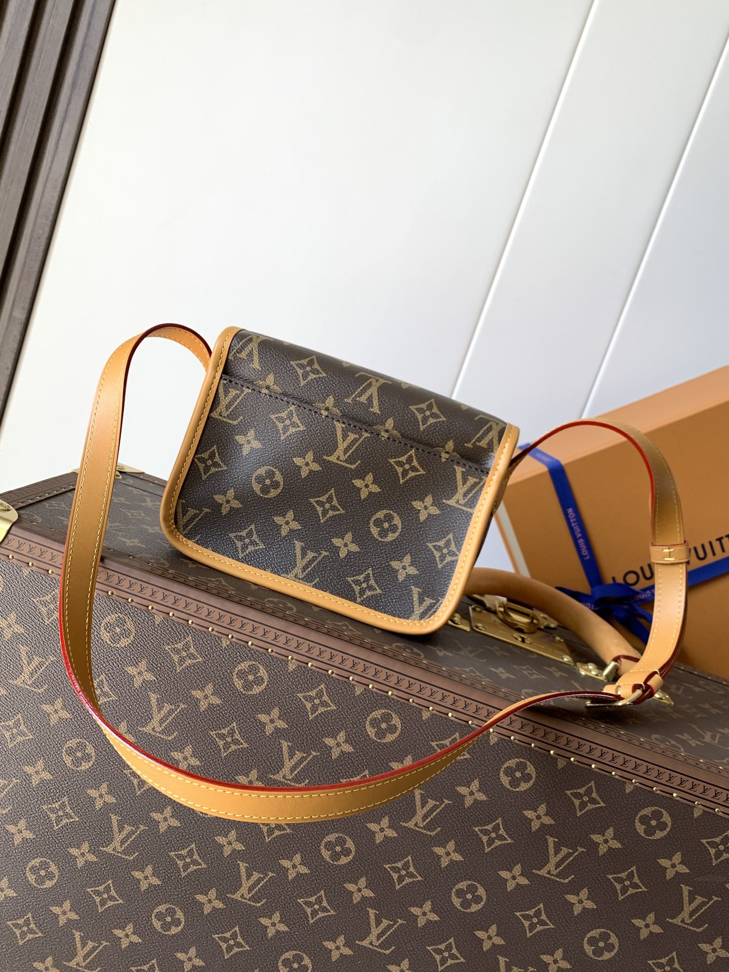 M26805 顶级原单 变码芯片163C 本款 Satchel 迷你手袋出自Monogram Archi