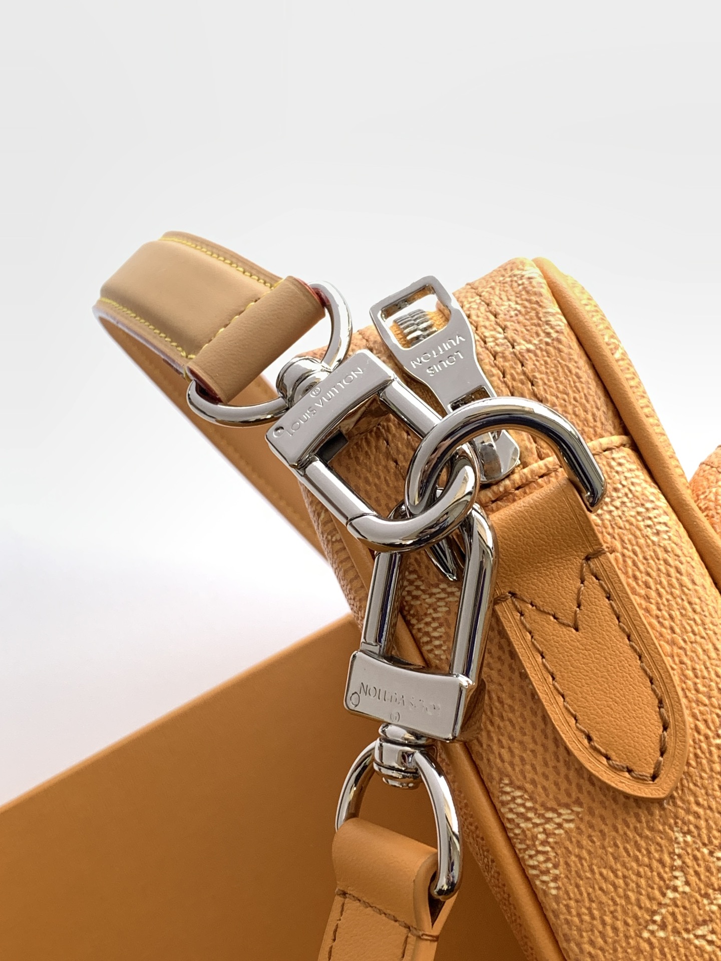 Louis Vuitton M27232黄色 变码芯片163C