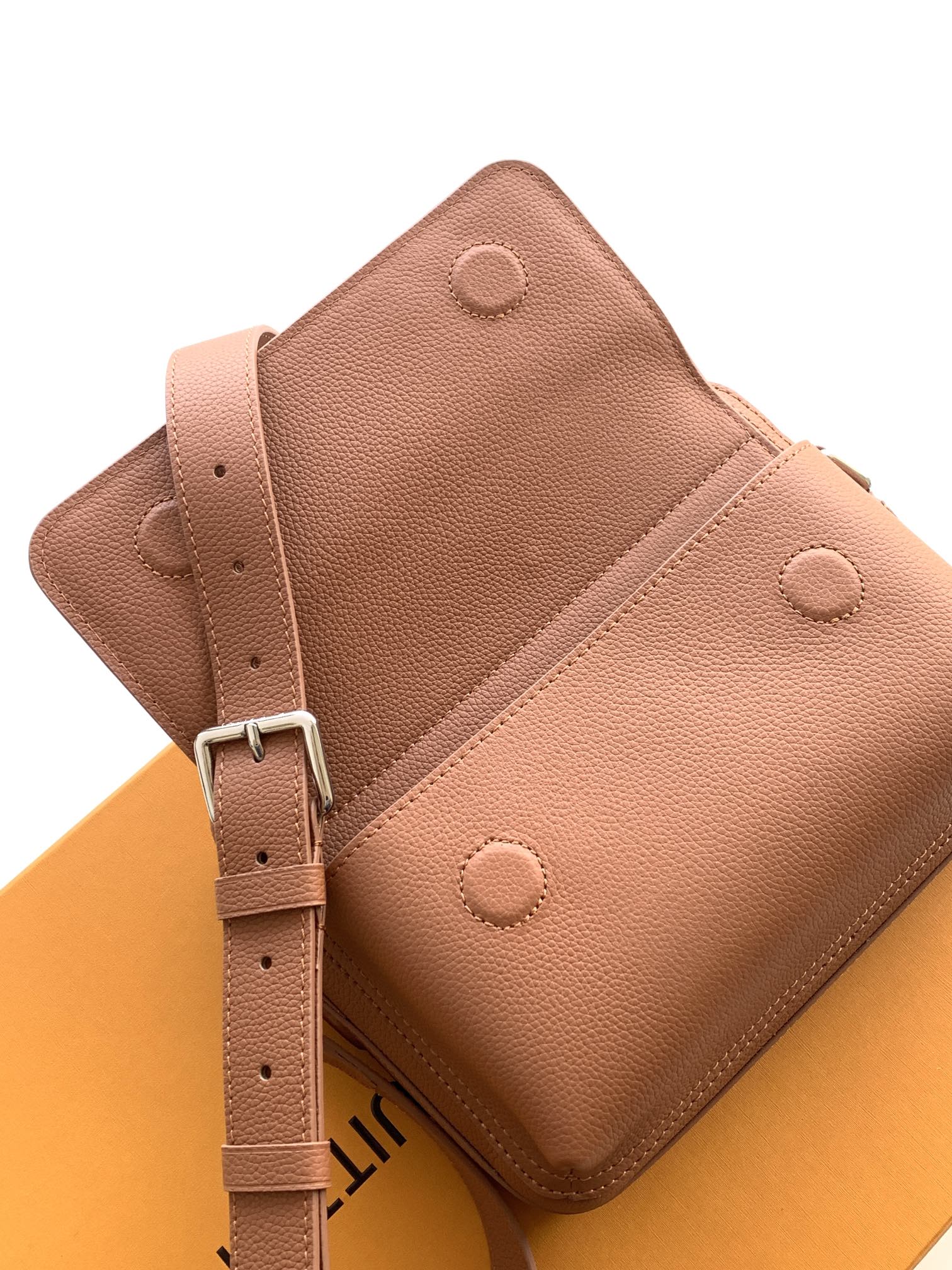 Louis Vuitton M25981棕色 变码芯片163C
