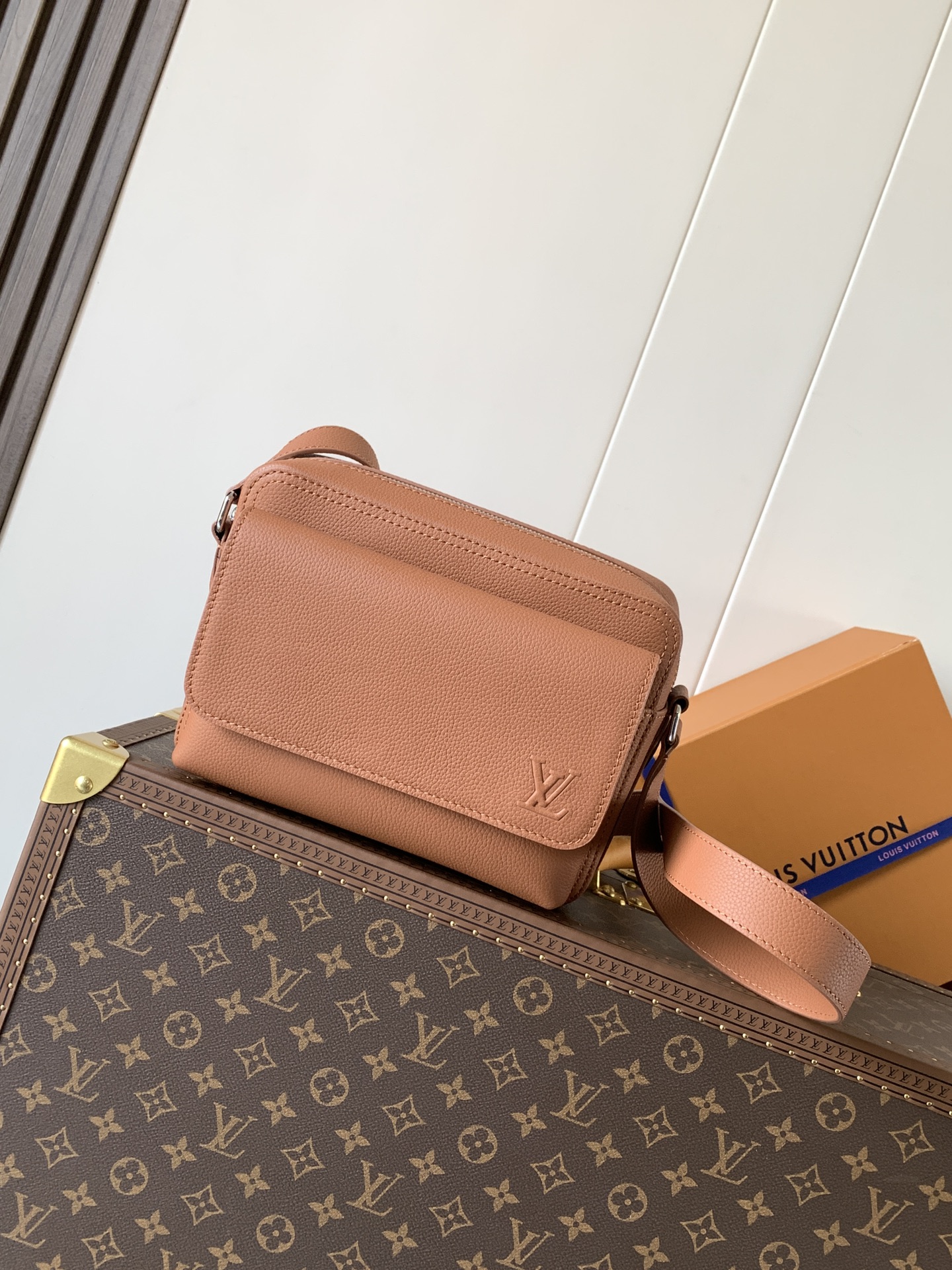 Louis Vuitton M25981棕色 变码芯片163C