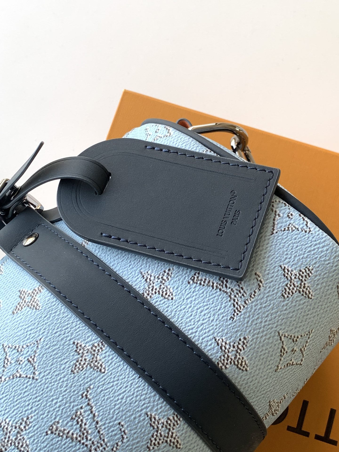 Louis Vuitton M14681蓝色 变码芯片163C【KEEALL