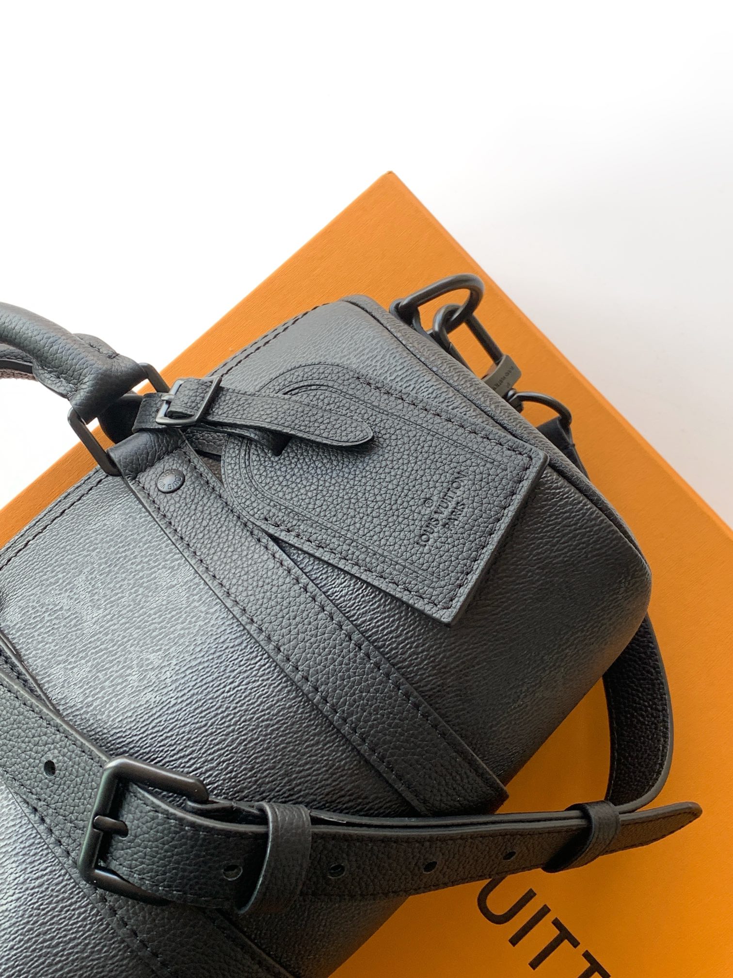 Louis Vuitton M28369 变码芯片163C