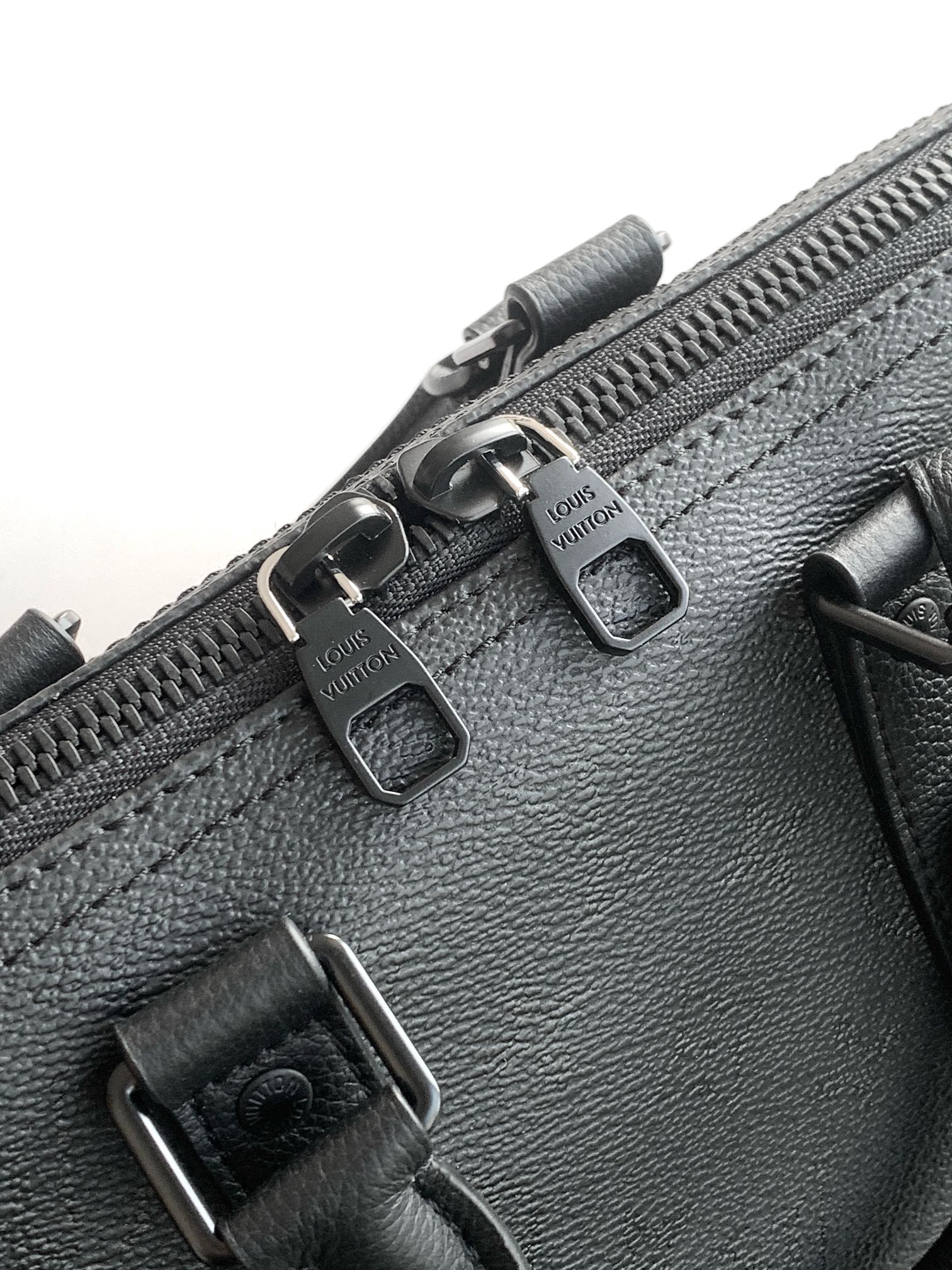 Louis Vuitton M28370 变码芯片163C