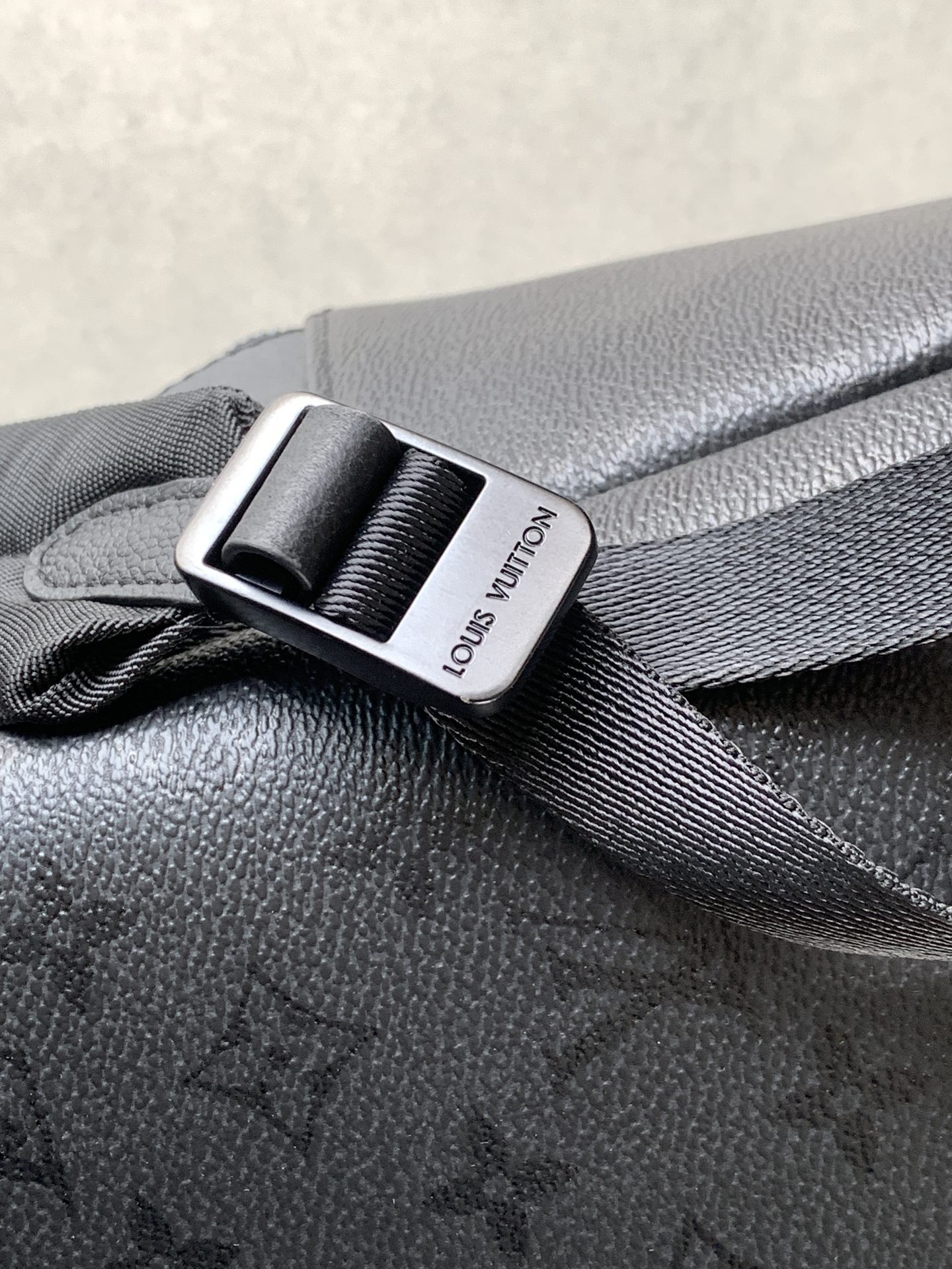 Louis Vuitton M26765 变码芯片163C