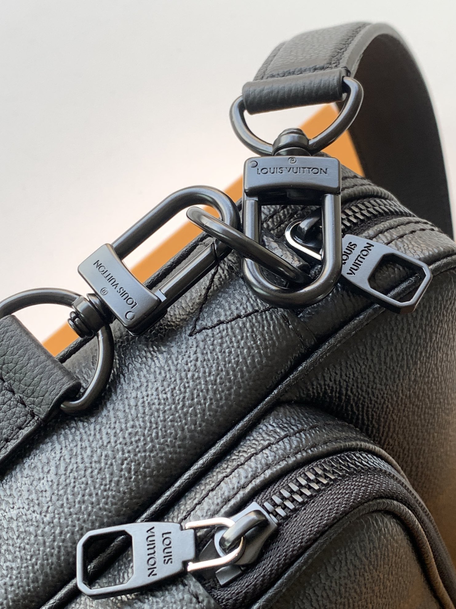 Louis Vuitton M26783 变码芯片163C