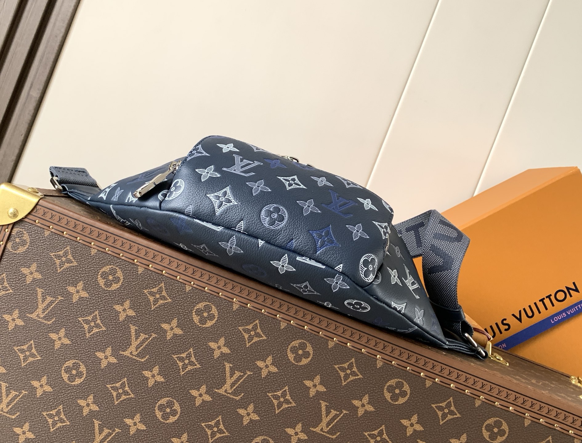 Louis Vuitton M28619蓝色丝印 变码芯片163C
