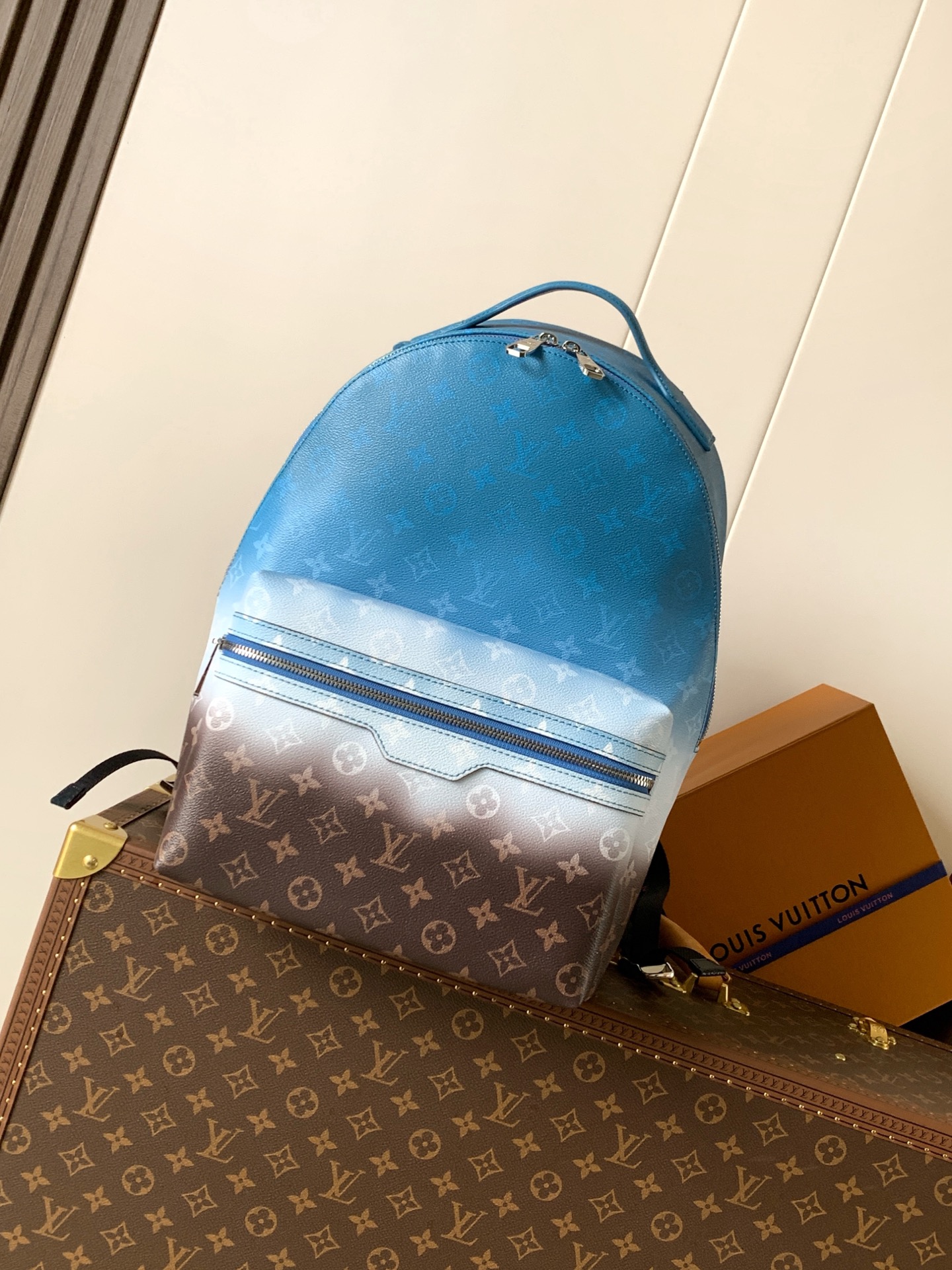 Louis Vuitton M28025渐变蓝 变码芯片163C