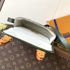 M26969绿色 顶级原单 变码芯片163C 本款 Satchel 迷你手袋取材 Monogram Surplus 帆布 M26969绿色 顶级原单 变码芯片163C 本款 Satchel 迷你手袋取材 Monogram Surplus 帆布
