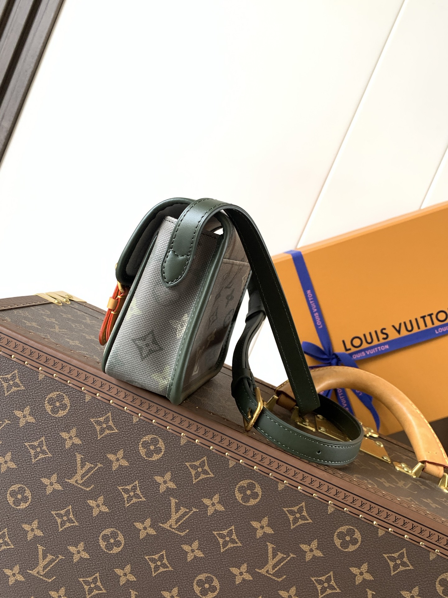 M26969绿色 顶级原单 变码芯片163C 本款 Satchel 迷你手袋取材 Monogram Surplus 帆布 M26969绿色 顶级原单 变码芯片163C 本款 Satchel 迷你手袋取材 Monogram Surplus 帆布