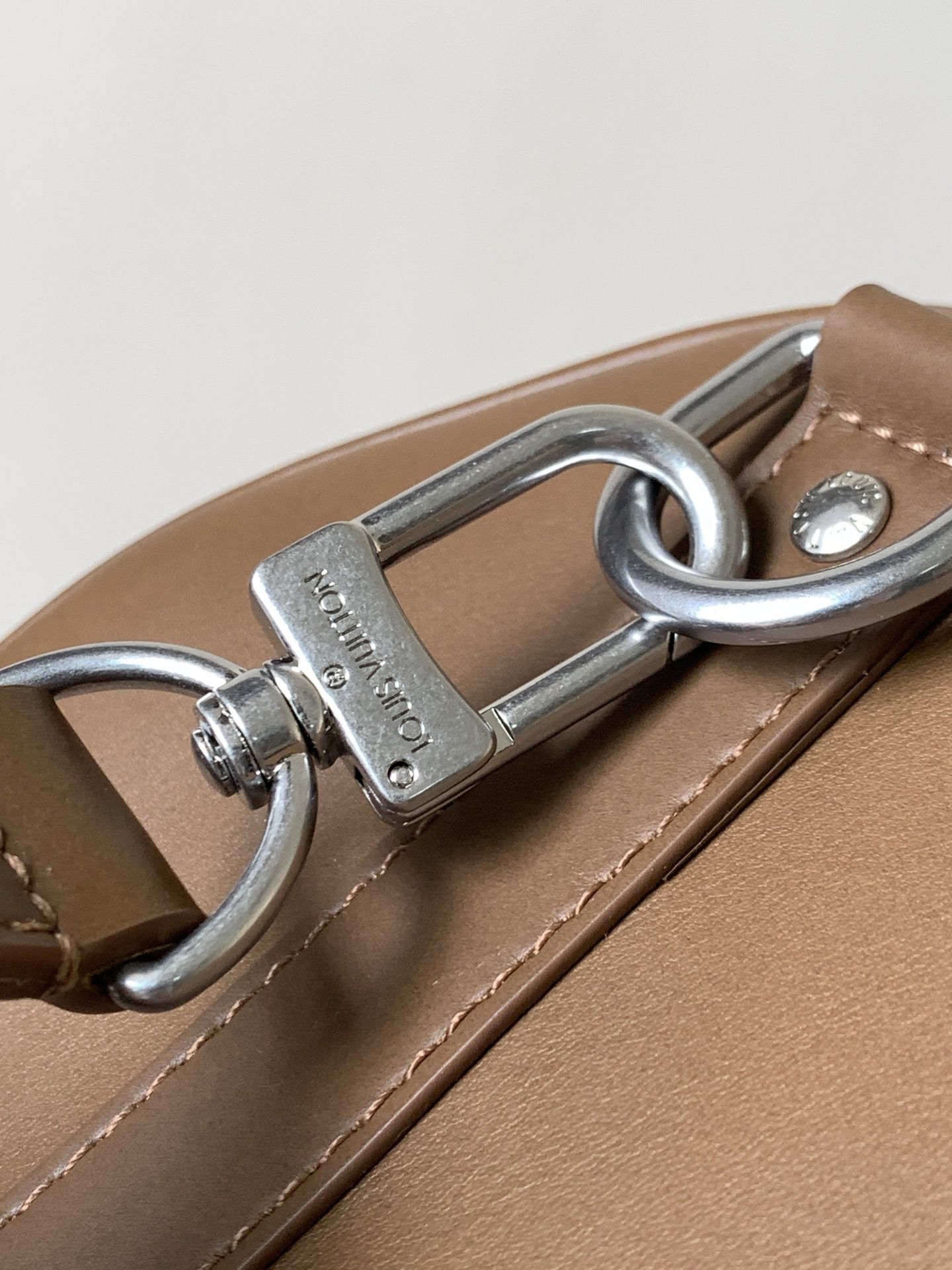 M28100棕色全皮M28100黑色全皮 顶级原单 变码芯片163C 本款 Keepall Cargo Bandouli
