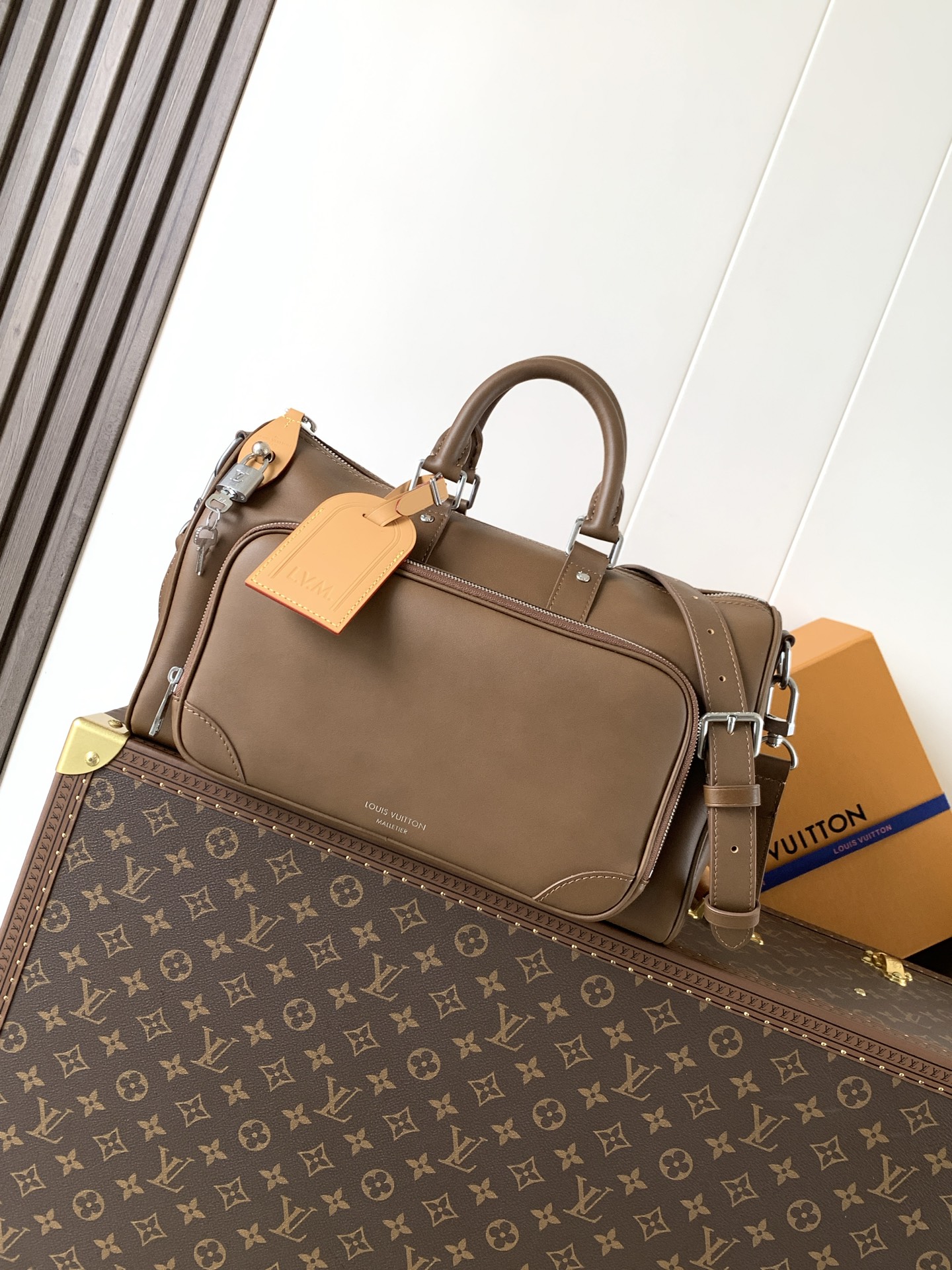 M28100棕色全皮M28100黑色全皮 顶级原单 变码芯片163C 本款 Keepall Cargo Bandouli M28100棕色全皮M28100黑色全皮 顶级原单 变码芯片163C 本款 Keepall Cargo Bandouli
